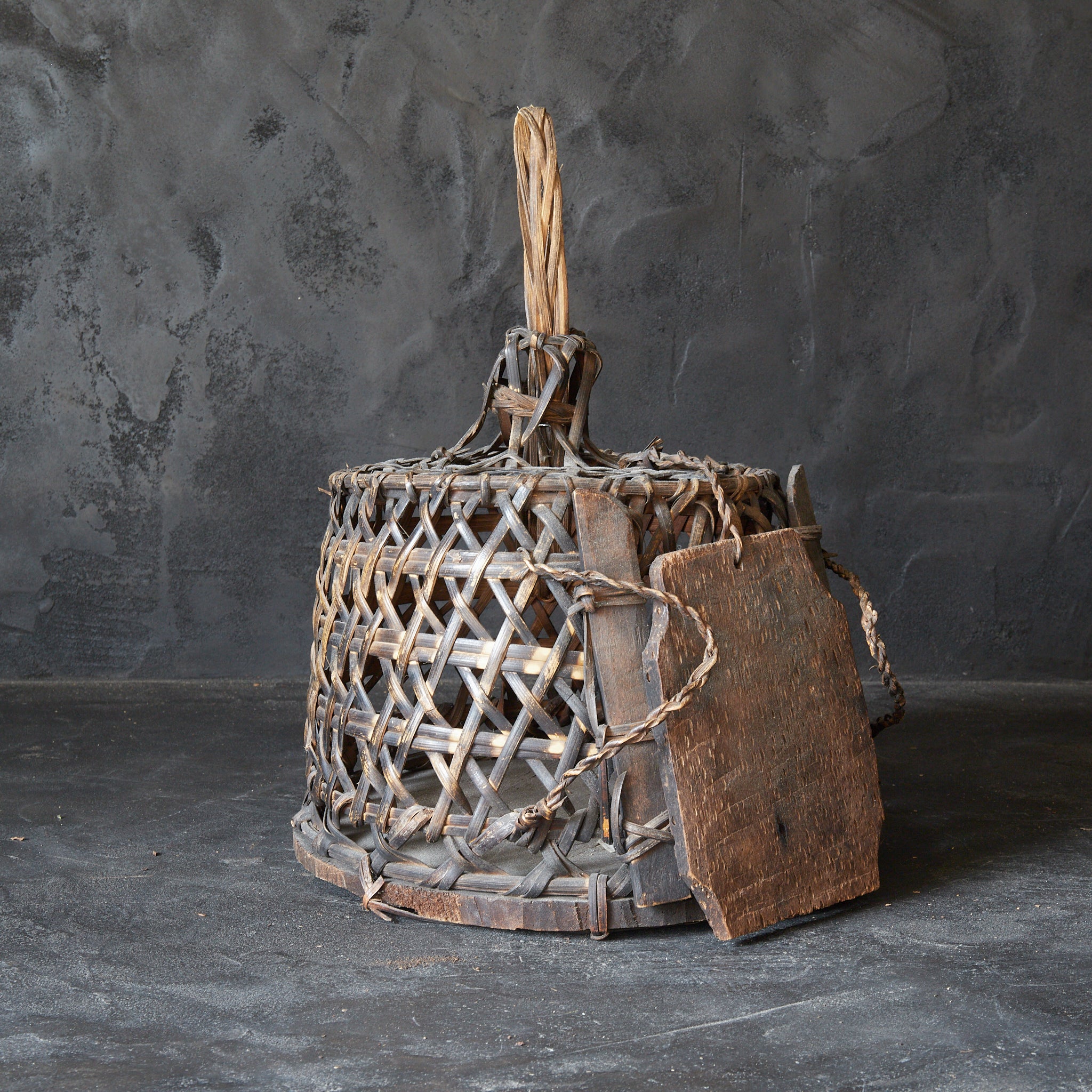 17th century Ifugao bird cage Flower basket 16th-19th century