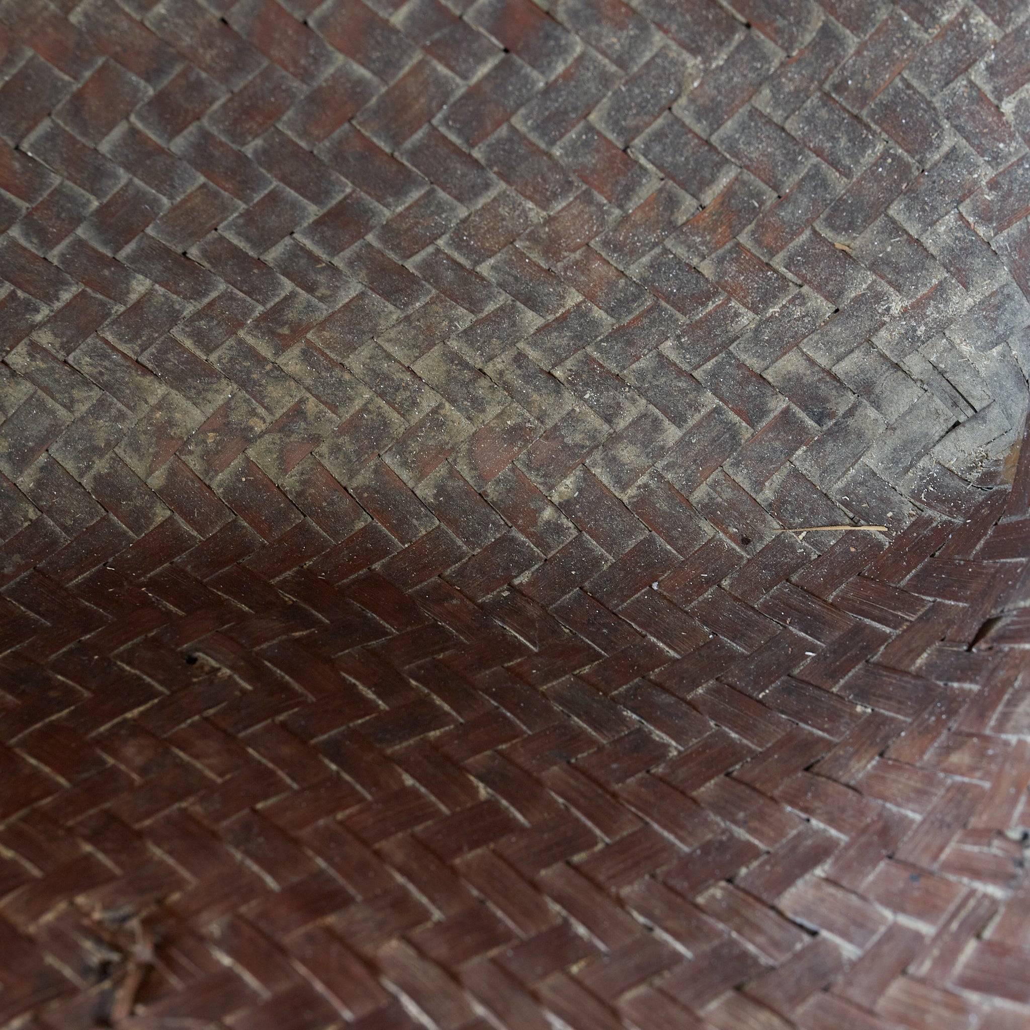 LARGE KUDZU BASKET / TEA BOX, Edo–Meiji Period（1603–1912CE）