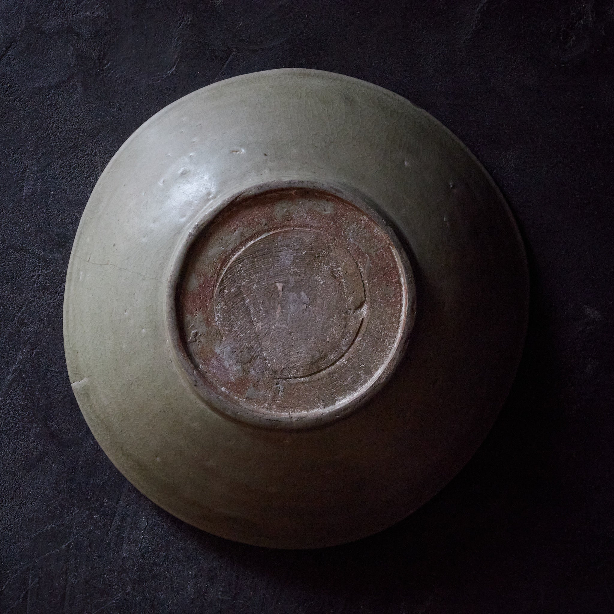LARGE DISH, Longquan kiln, Ming Dynasty（1368–1644CE）