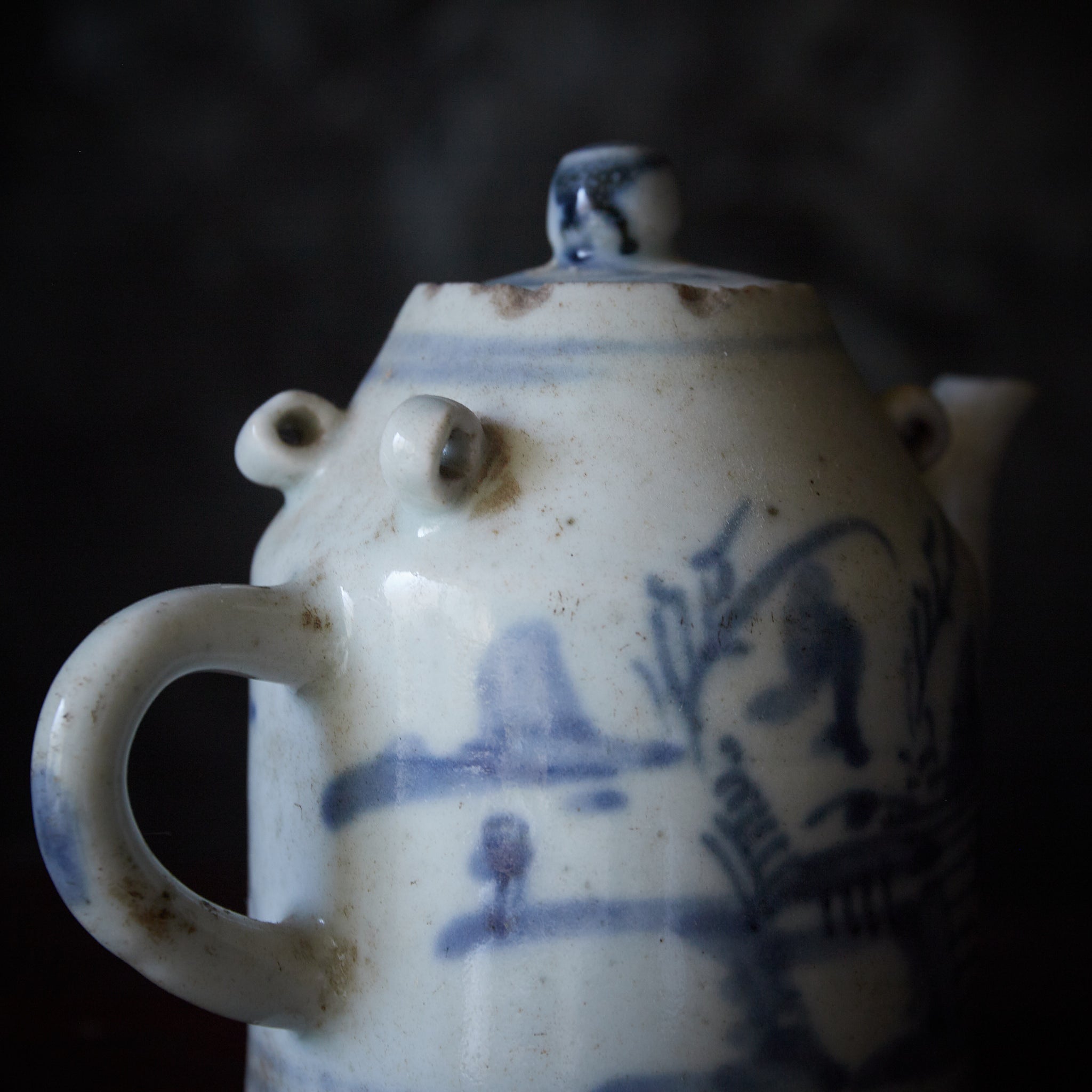 古染付水注（明朝, 公元1368年–1644年） | 入芦花