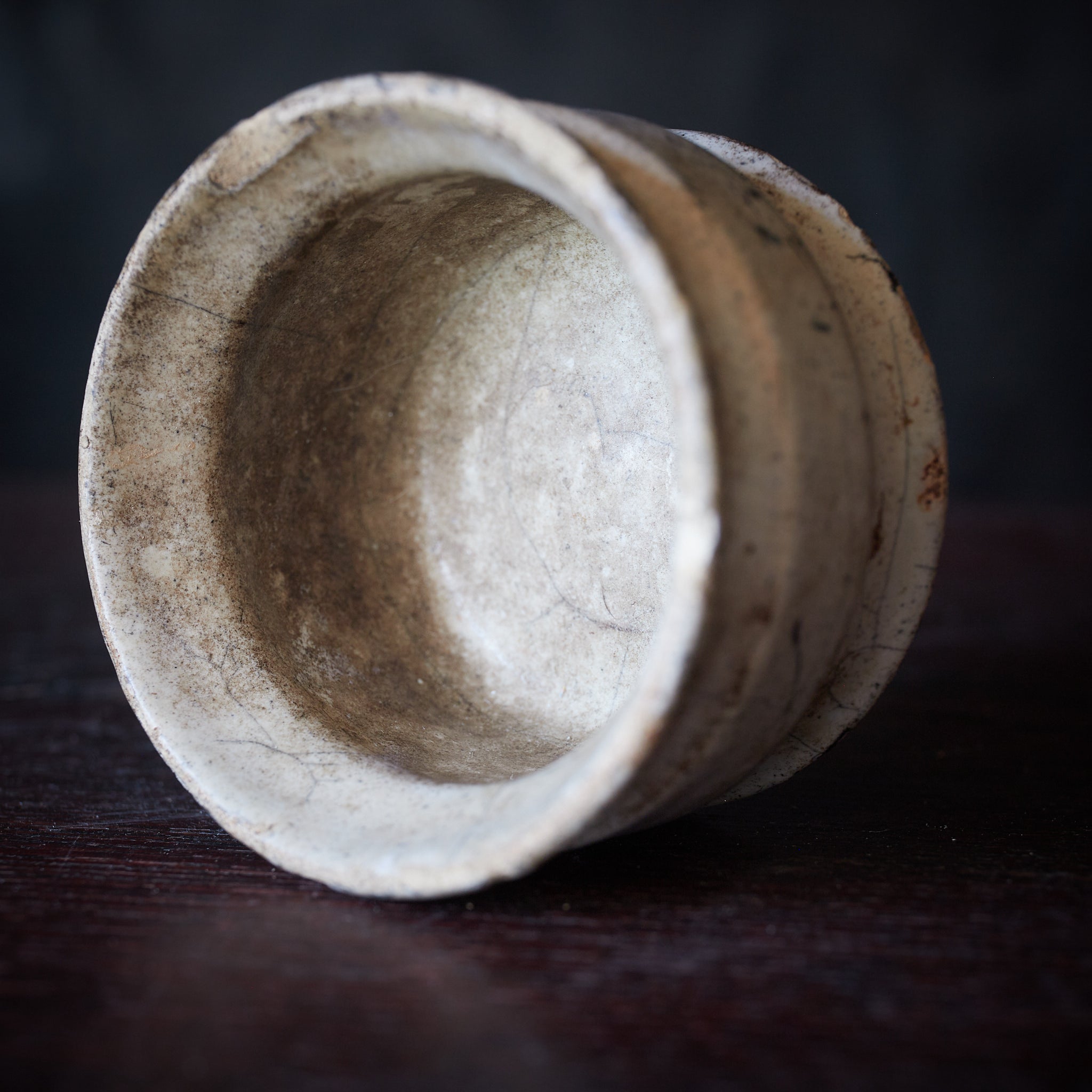 KLEINES GEFÄSS, Delfter Ware, weiß glasiert, Niederländische Antiquität, Frühe Neuzeit（16.–19. Jahrhundert）