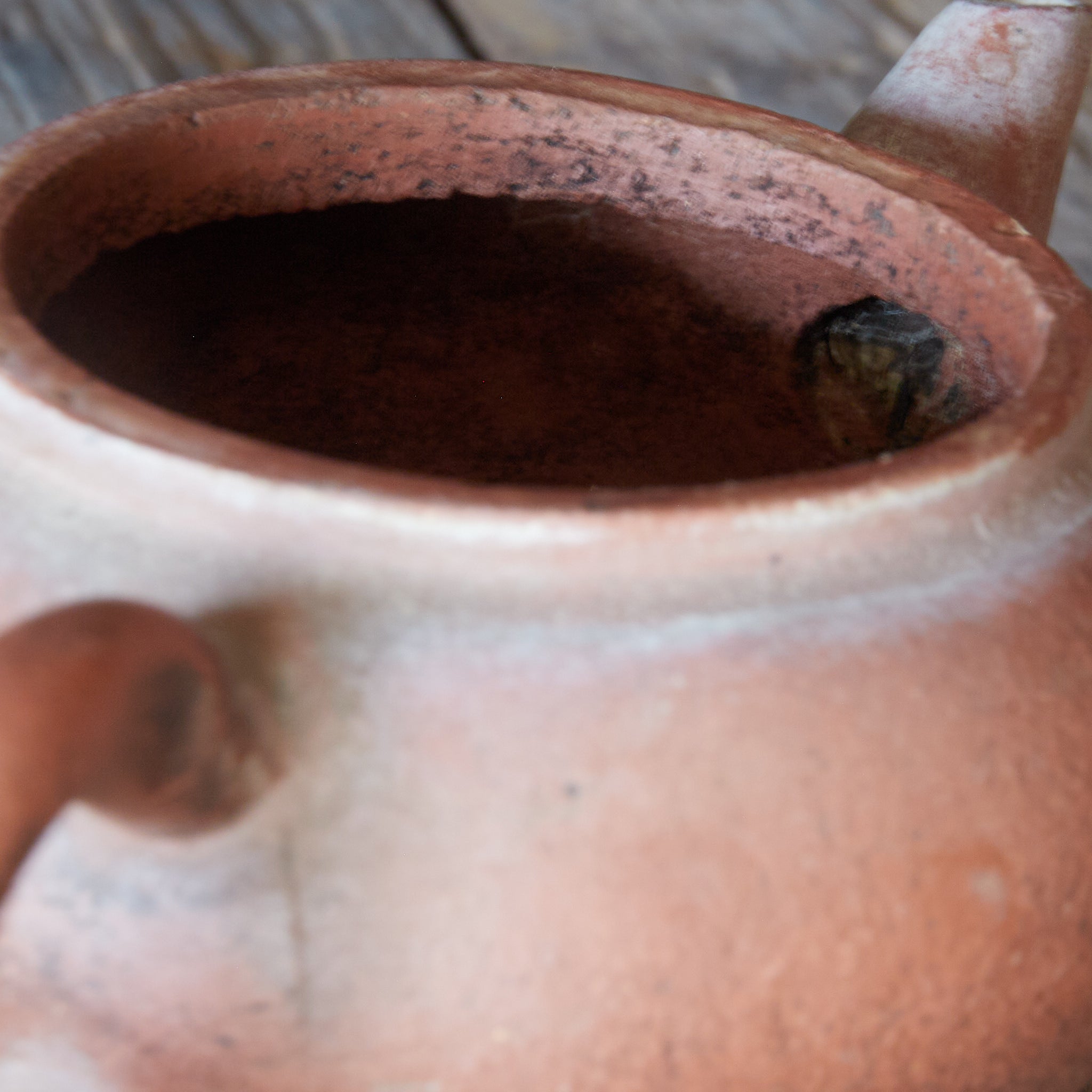 HORIZONTAL RED CLAY TEAPOT, Qing Dynasty（1616–1911CE）