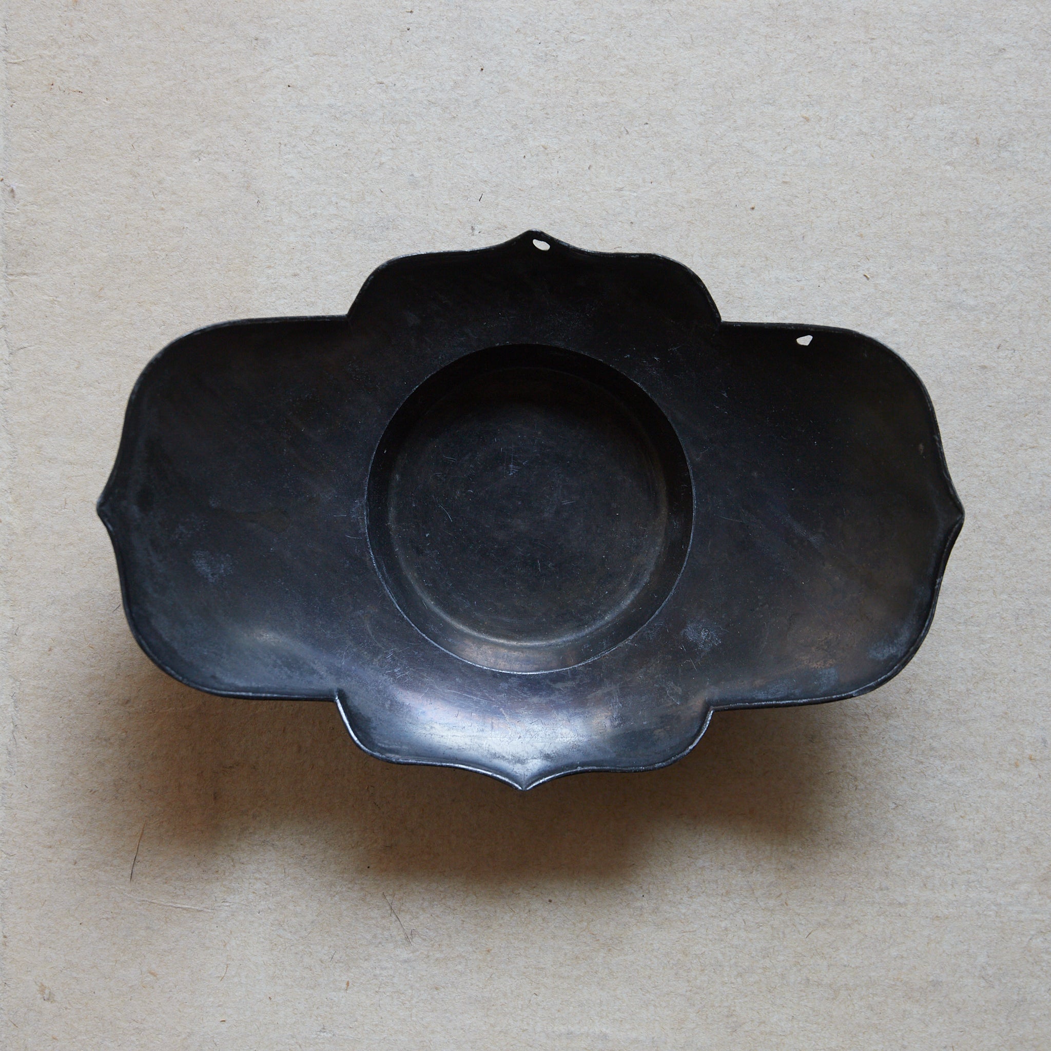 清代 古錫輪花形茶托 5客揃（1616–1911CE） | 入蘆花（ロカニイル）