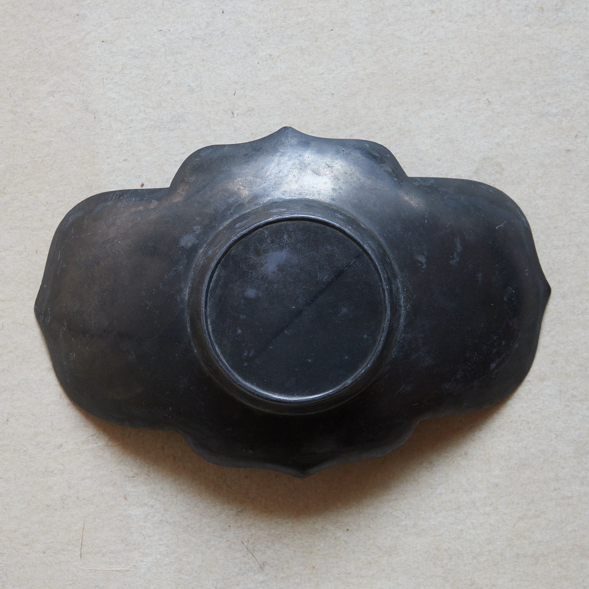 中国　古錫　漢詩花文　茶托　四客　M　R5166 清代 古錫輪花形茶托 5客揃（1616–1911CE） | 入蘆花（ロカニイル）