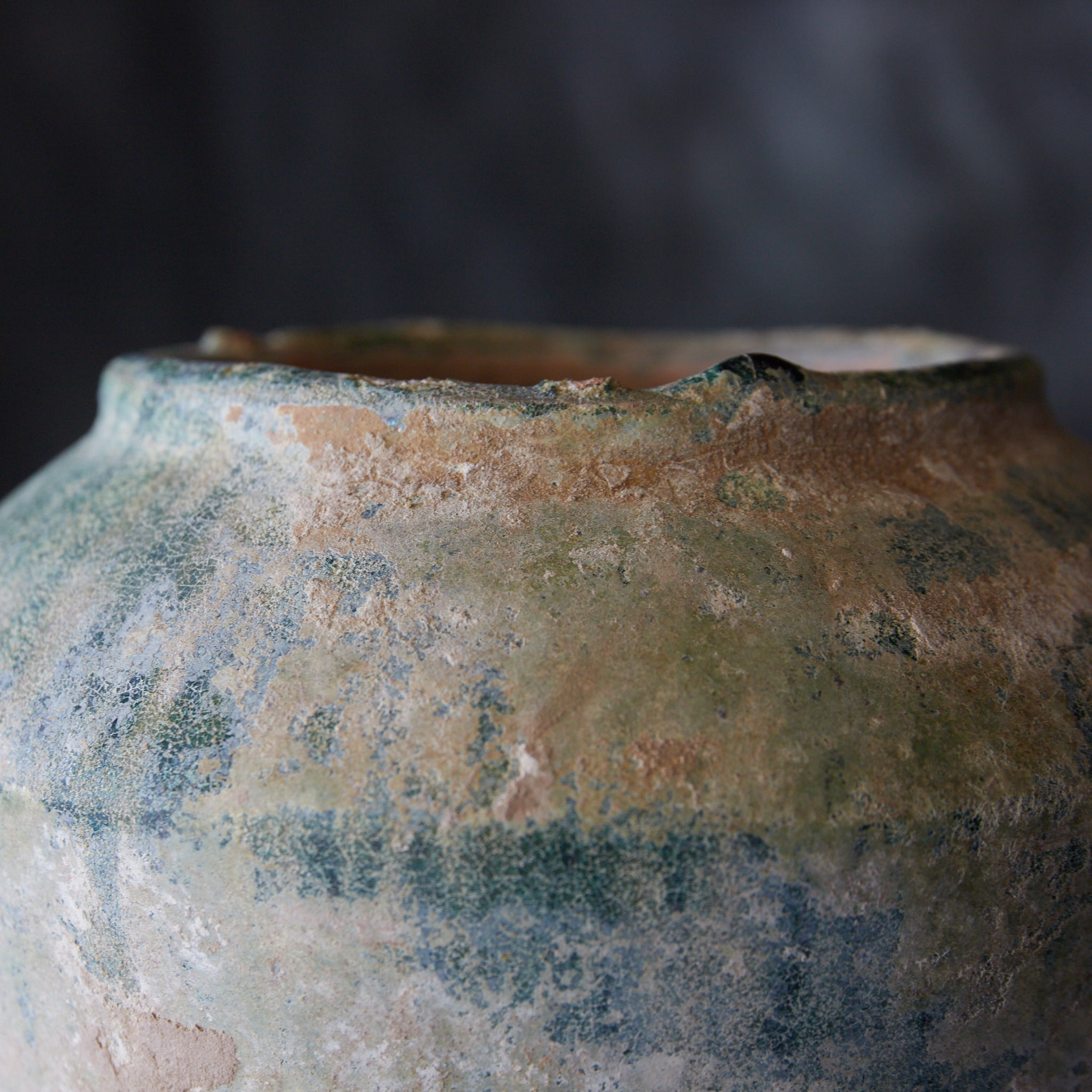 SMALL JAR, Iridescent green-glazed, Han Dynasty（206BCE–220CE）