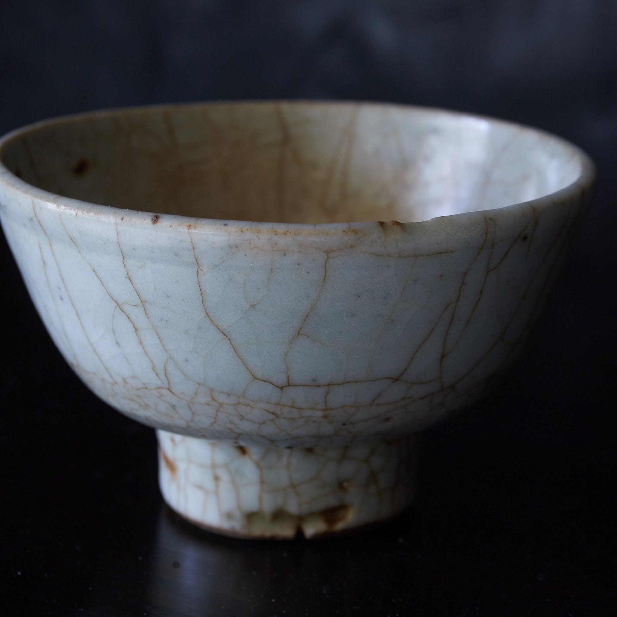 元代–明代 青磁開片高足茶碗 木箱付（1206–1644CE） | 入蘆花