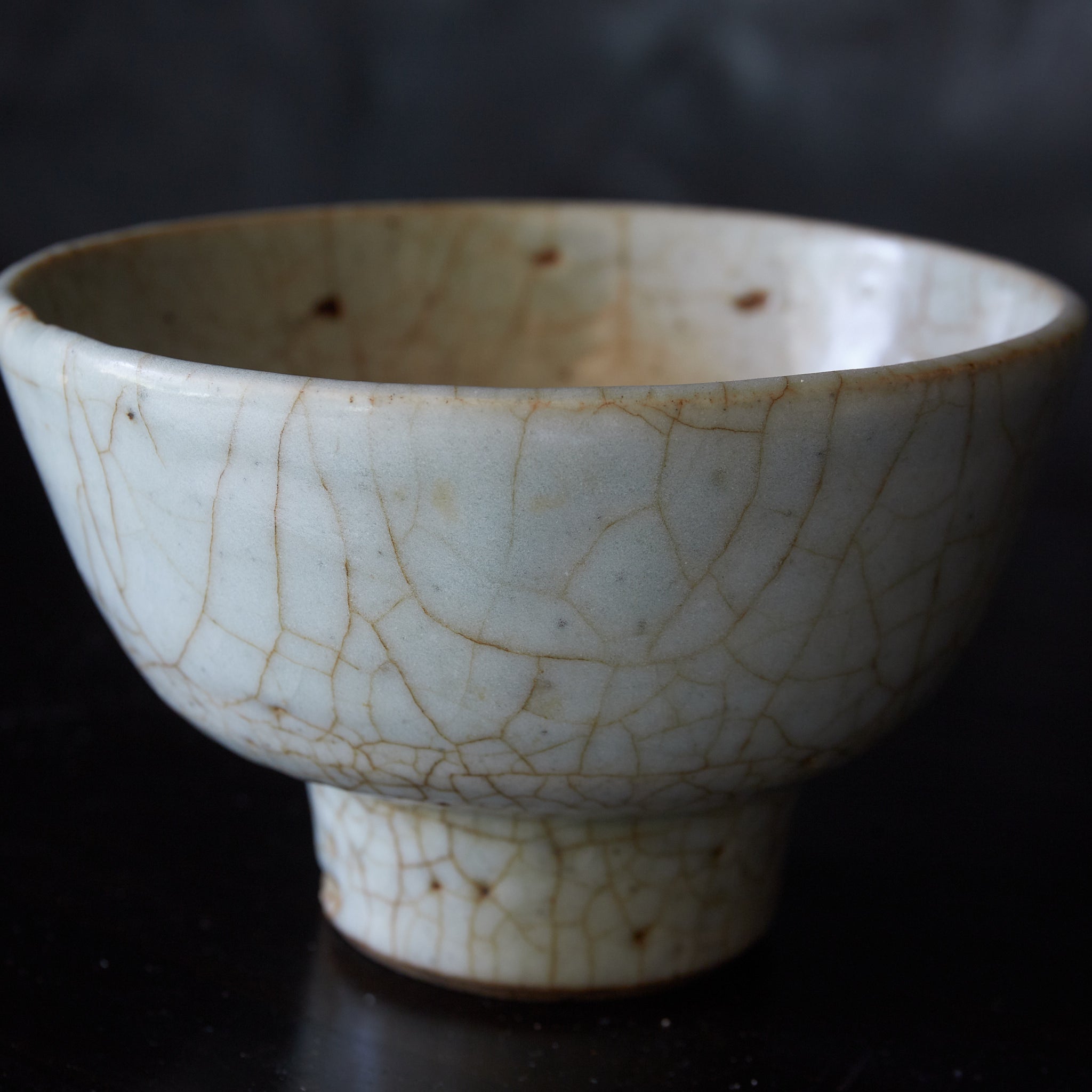 元代–明代 青磁開片高足茶碗 木箱付（1206–1644CE） | 入蘆花