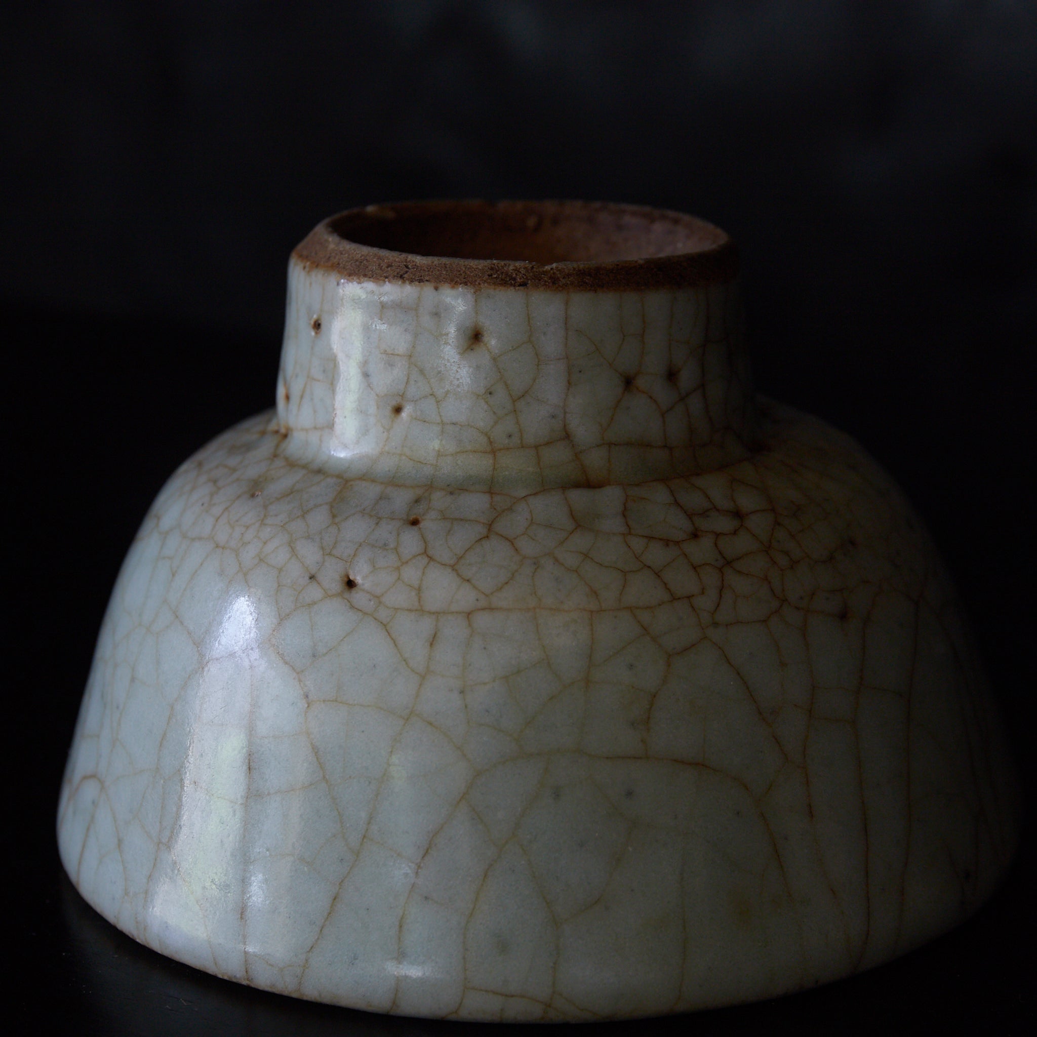 元代–明代 青磁開片高足茶碗 木箱付（1206–1644CE） | 入蘆花