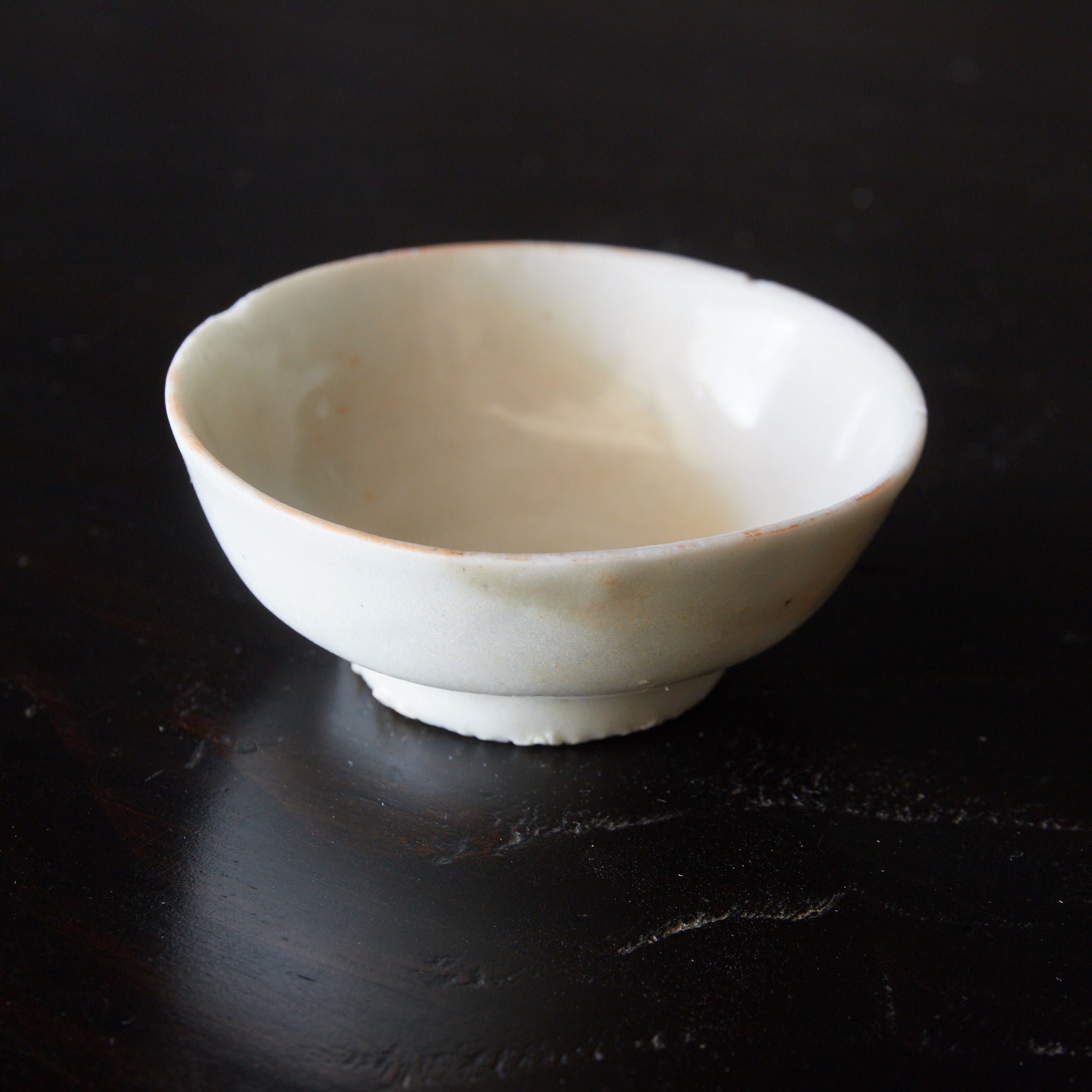 明代 白磁煎茶碗 8客（1368–1644CE） | 入蘆花（ロカニイル）