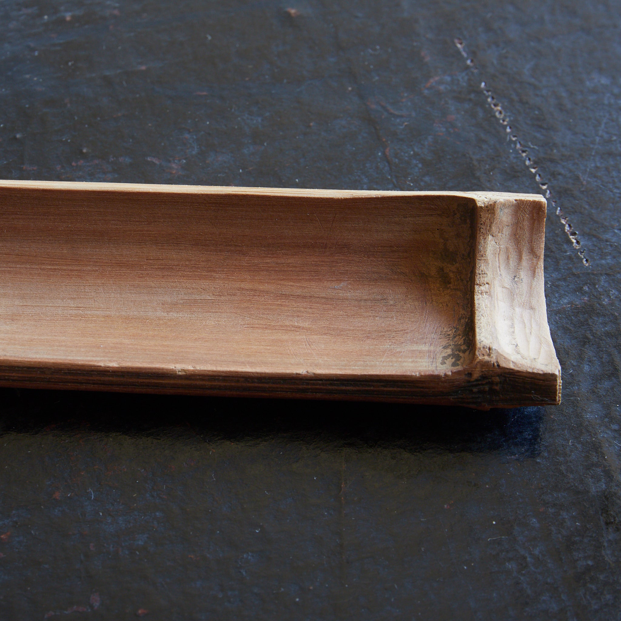 BAMBOO TEA SCOOP, Carved with safflower and lily design, maki-e, Meiji Period（1868–1912CE）