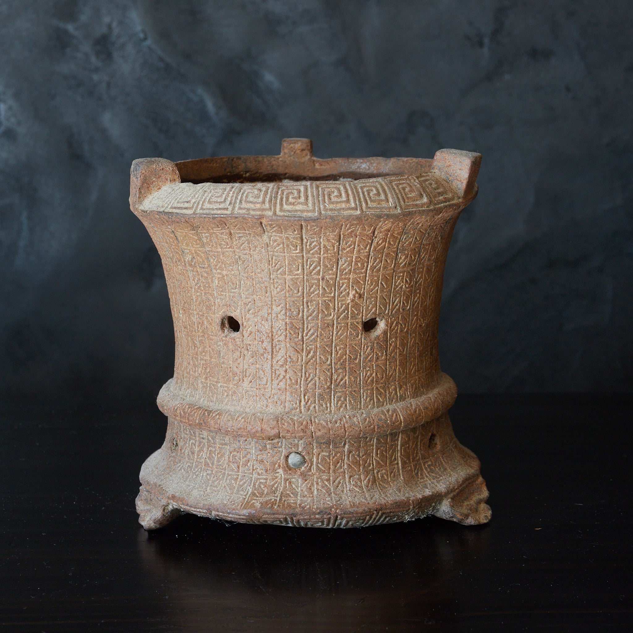 明治 亀文堂造 古鉄涼炉 家戌日本琵琶湖在東銘（1868–1912CE） | 入