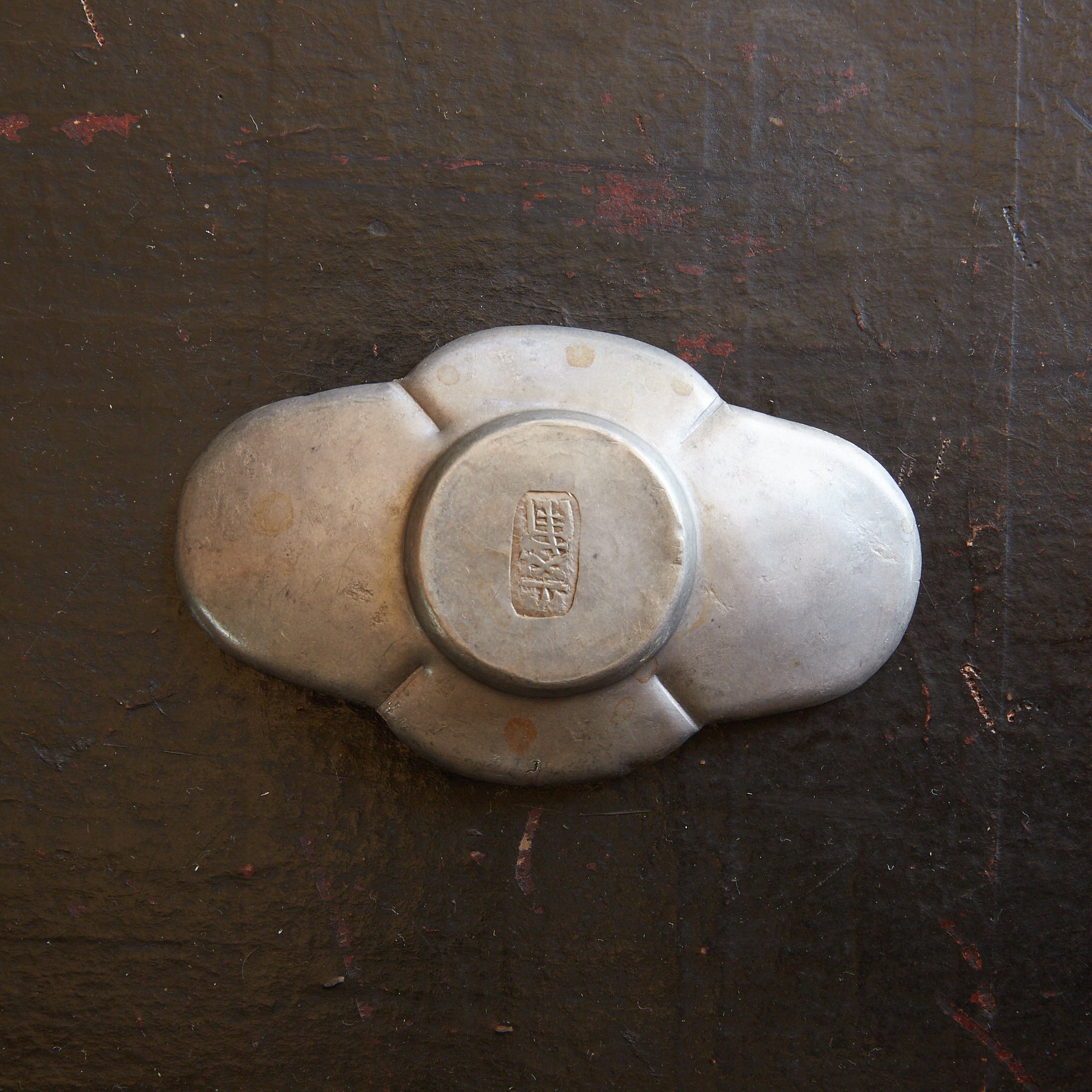 中国　古錫　漢詩花文　茶托　四客　M　R5166 中国 古錫 漢詩花文 茶托 四客 M R5166