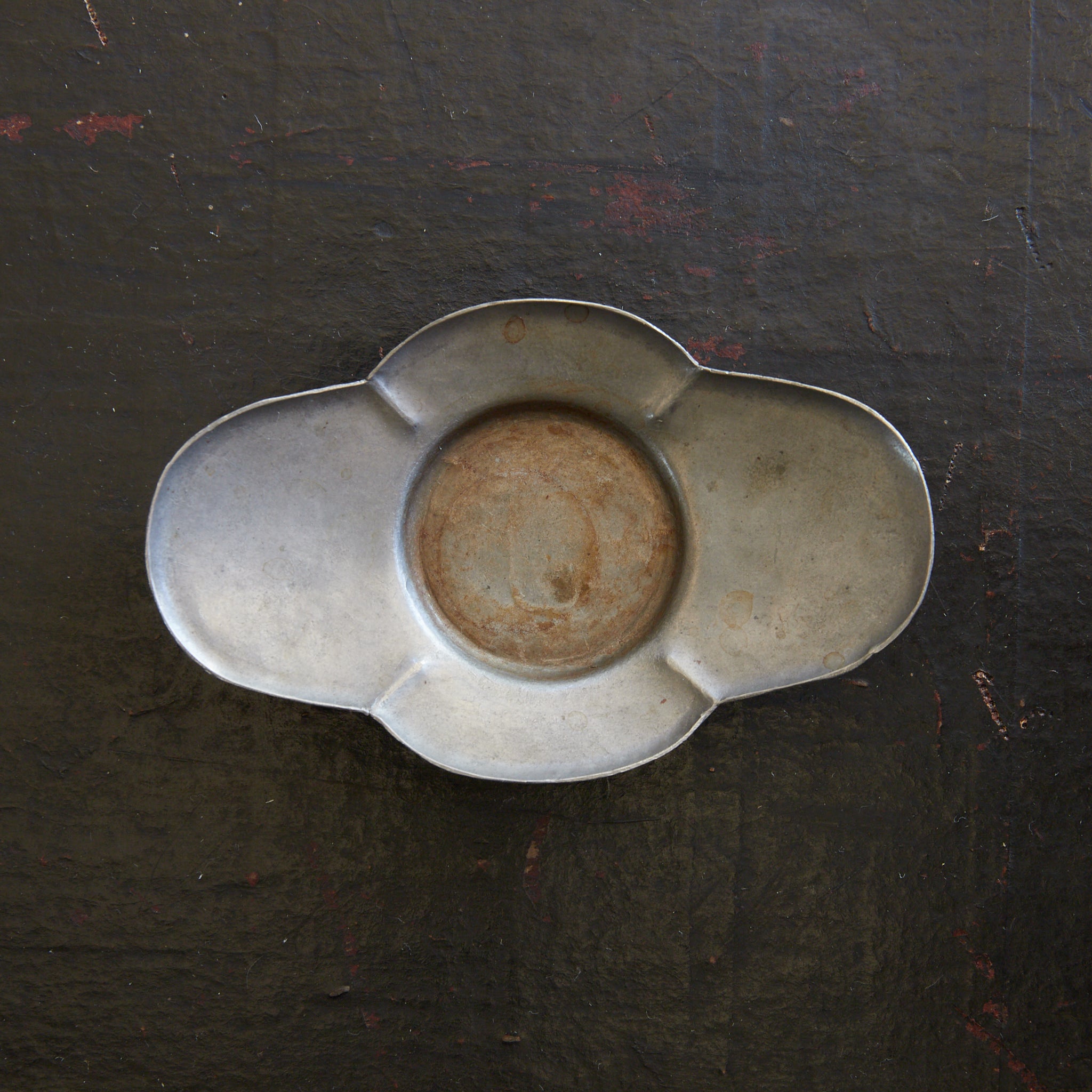 清代 古錫輪花形茶托 5客揃 在銘（1616–1911CE） | 入蘆花（ロカニイル）