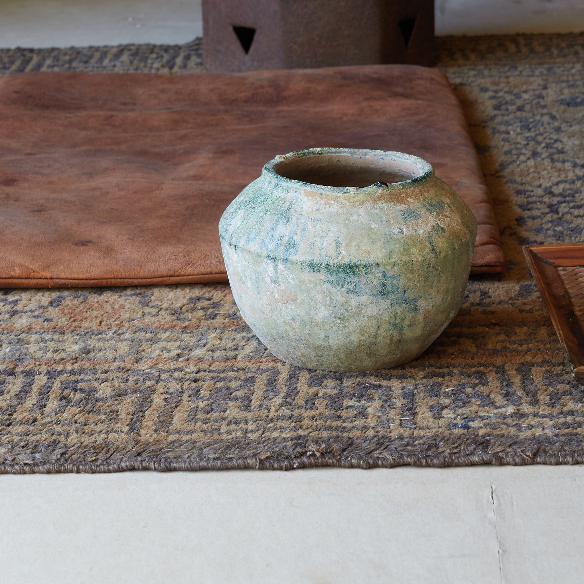 【 漢代緑釉小壺 】　出土文物　注記有　桐箱付 漢代緑釉小壺 】 出土文物 注記有 桐箱付 漢代緑釉小