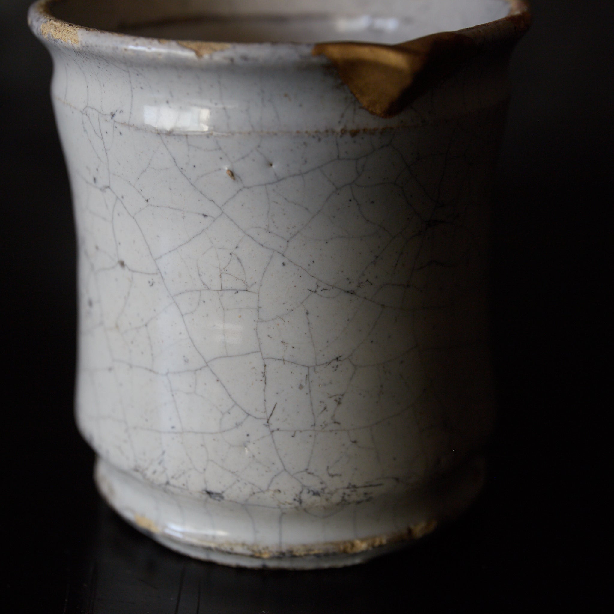 オランダアンティーク 白釉デルフト アルバレロ型金継小壺 片口みたて