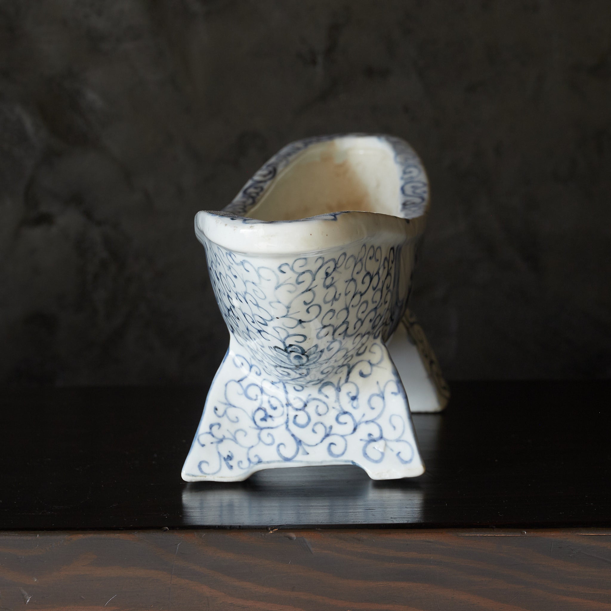 江戸–明治時代 古伊万里 染付唐草文薬研（1603–1912CE） | 入蘆花