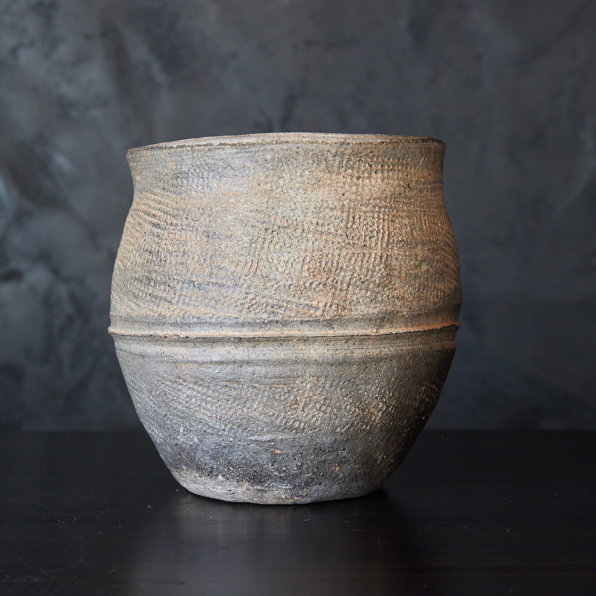 春秋戦国–漢代 布目文硬陶腰壺 みたて水指 木箱付（770BCE–220CE）