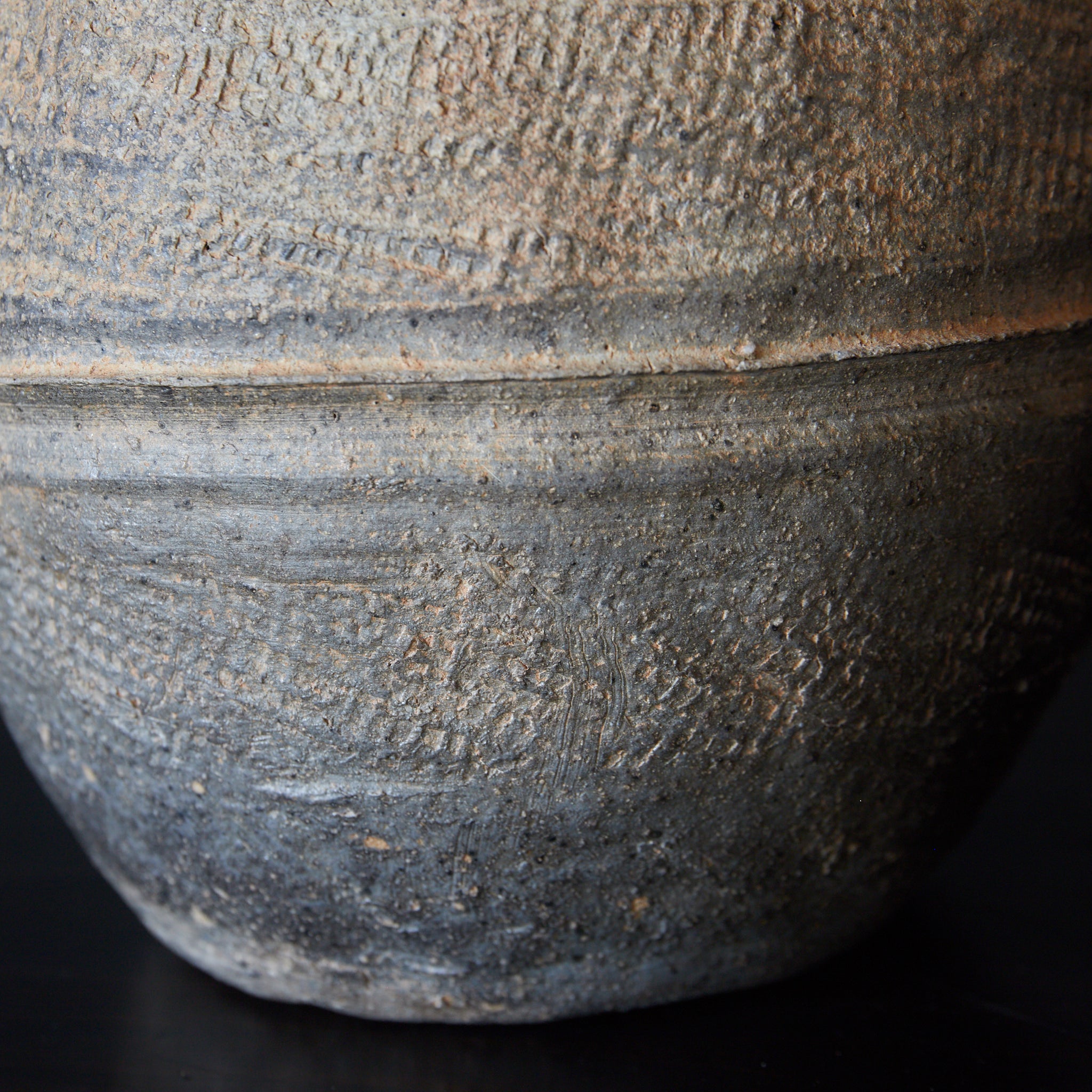 春秋戦国–漢代 布目文硬陶腰壺 みたて水指 木箱付（770BCE–220CE）