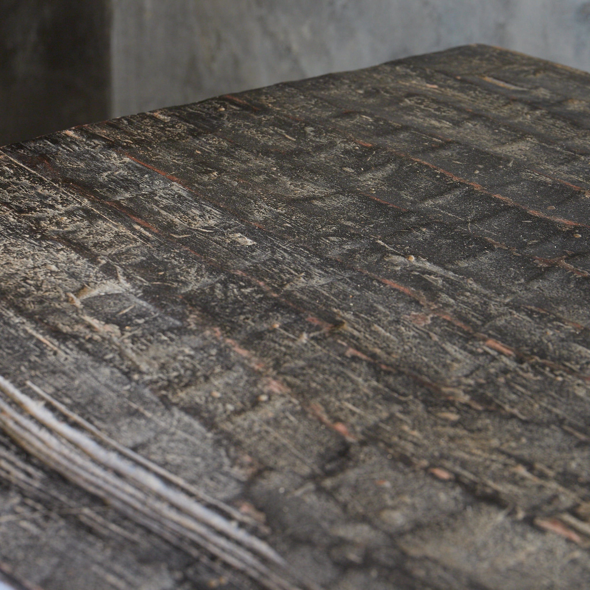 CAJA LACADA EN NEGRO, Con patrón de marcas de azuela, Antigüedad laosiana, Edad Moderna Temprana（Siglos XVI–XIX）
