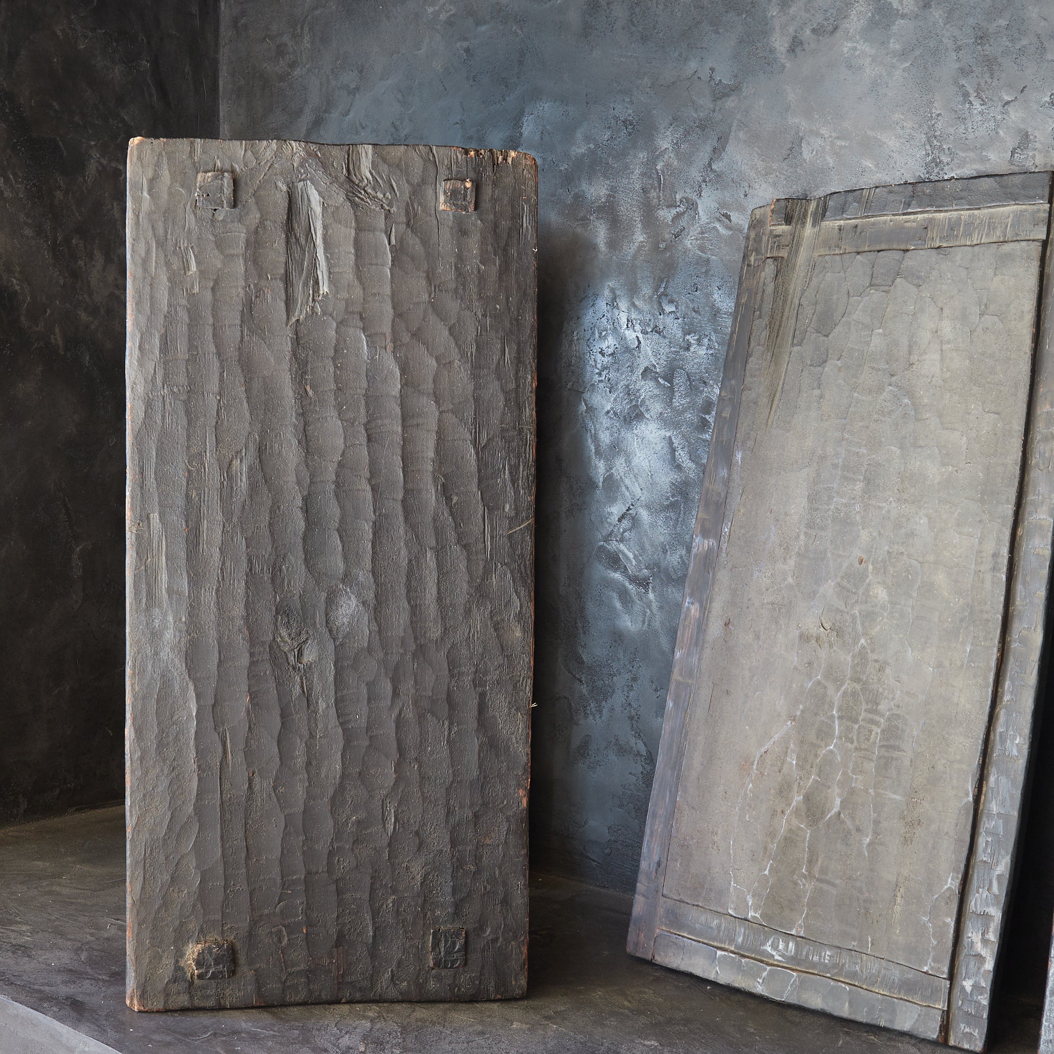 CAJA LACADA EN NEGRO, Con patrón de marcas de azuela, Antigüedad laosiana, Edad Moderna Temprana（Siglos XVI–XIX）