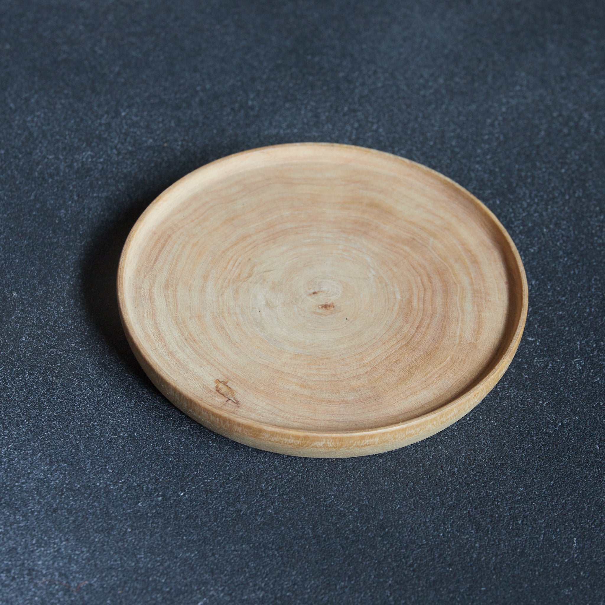 AGED WOODEN TEAPOT STAND, Taisho–Showa Period（1912–1989CE）