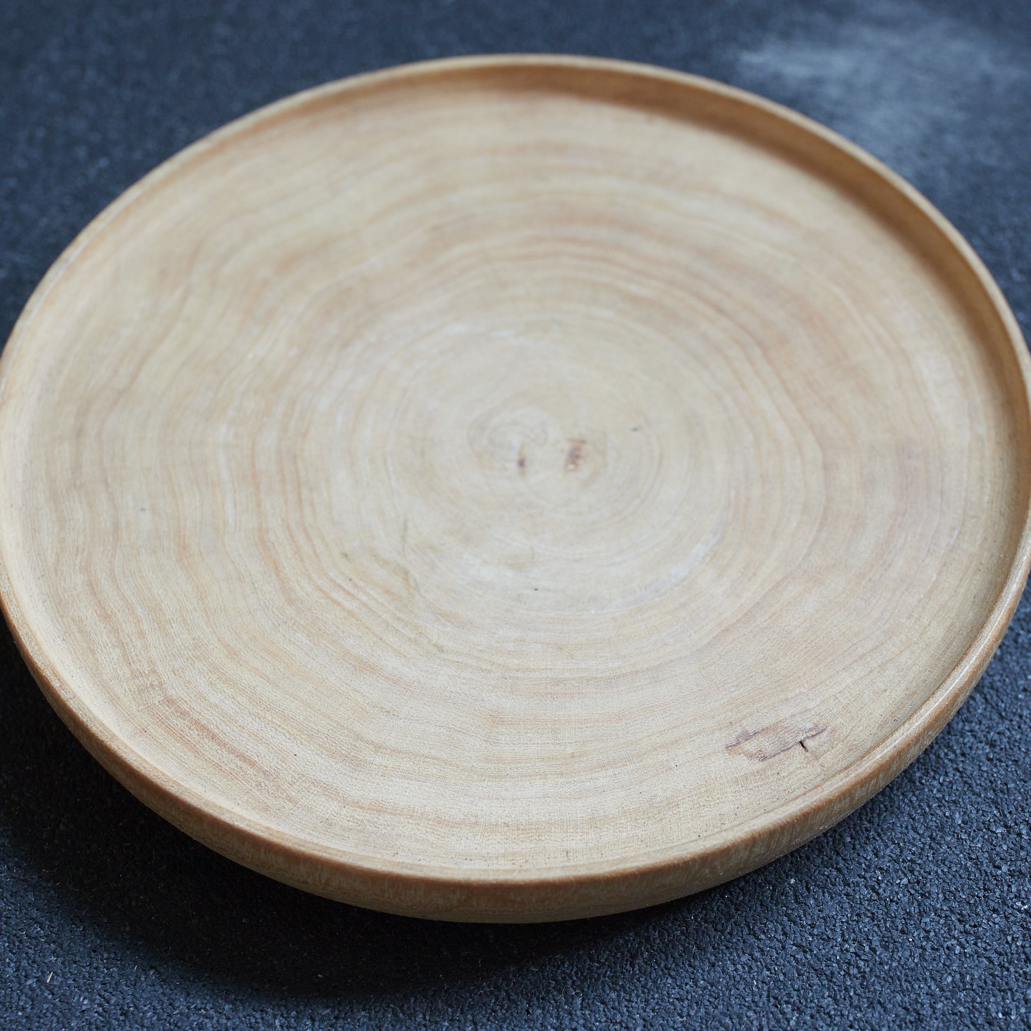 AGED WOODEN TEAPOT STAND, Taisho–Showa Period（1912–1989CE）