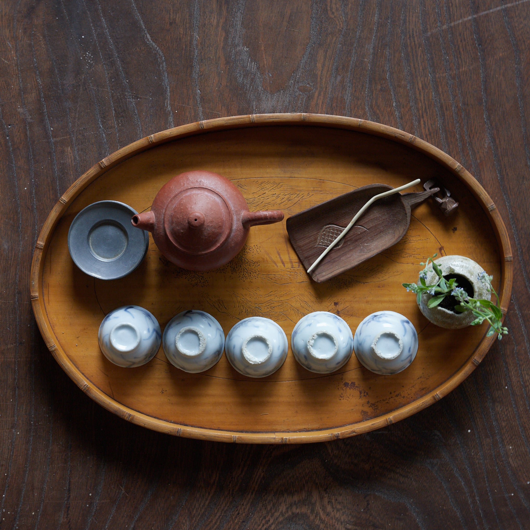 BANDEJA DE TÉ DE BAMBÚ, Tallada con diseño de paisaje, Período Meiji–Taisho（1868–1926 d. C.）