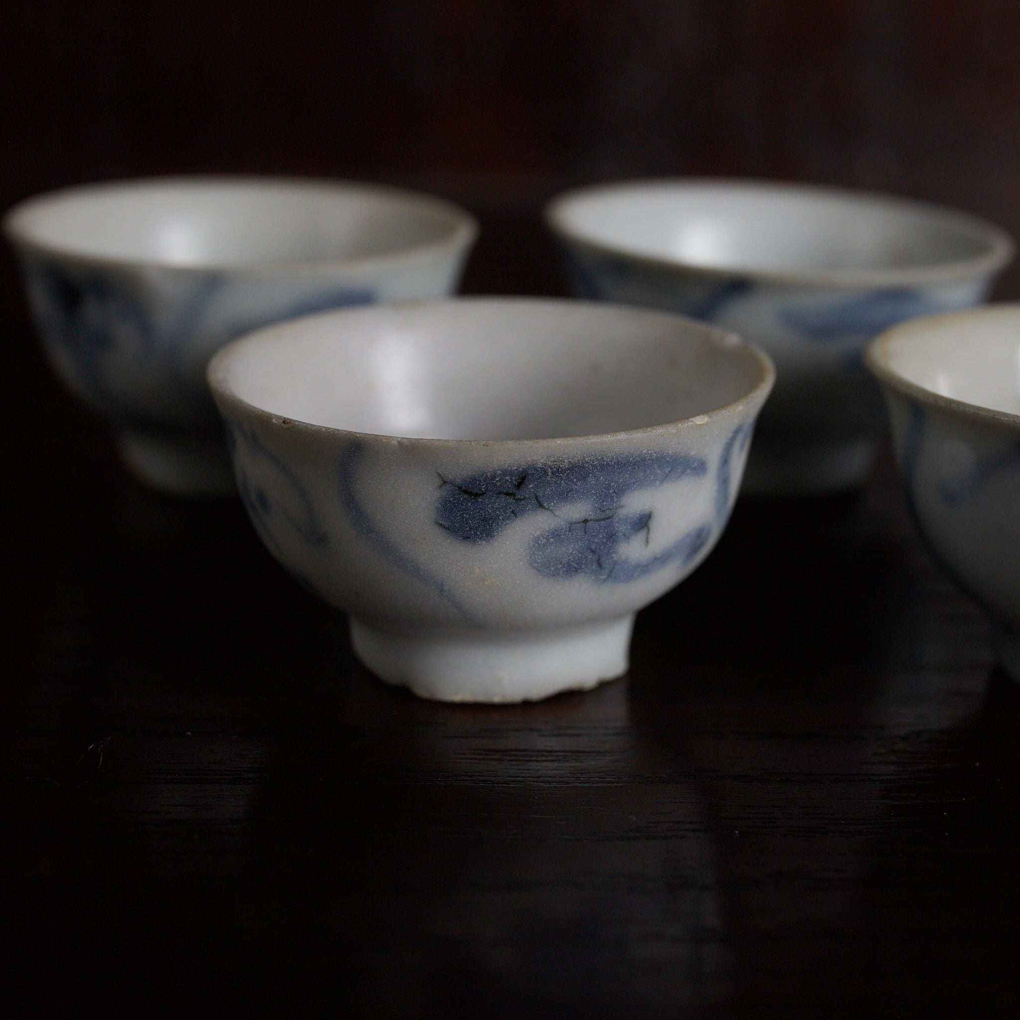 TAZA PARA SENCHA, Porcelana azul y blanca con diseño de hierba de orquídea, juego de 9, Dinastía Ming–Qing（1368–1911 d. C.）