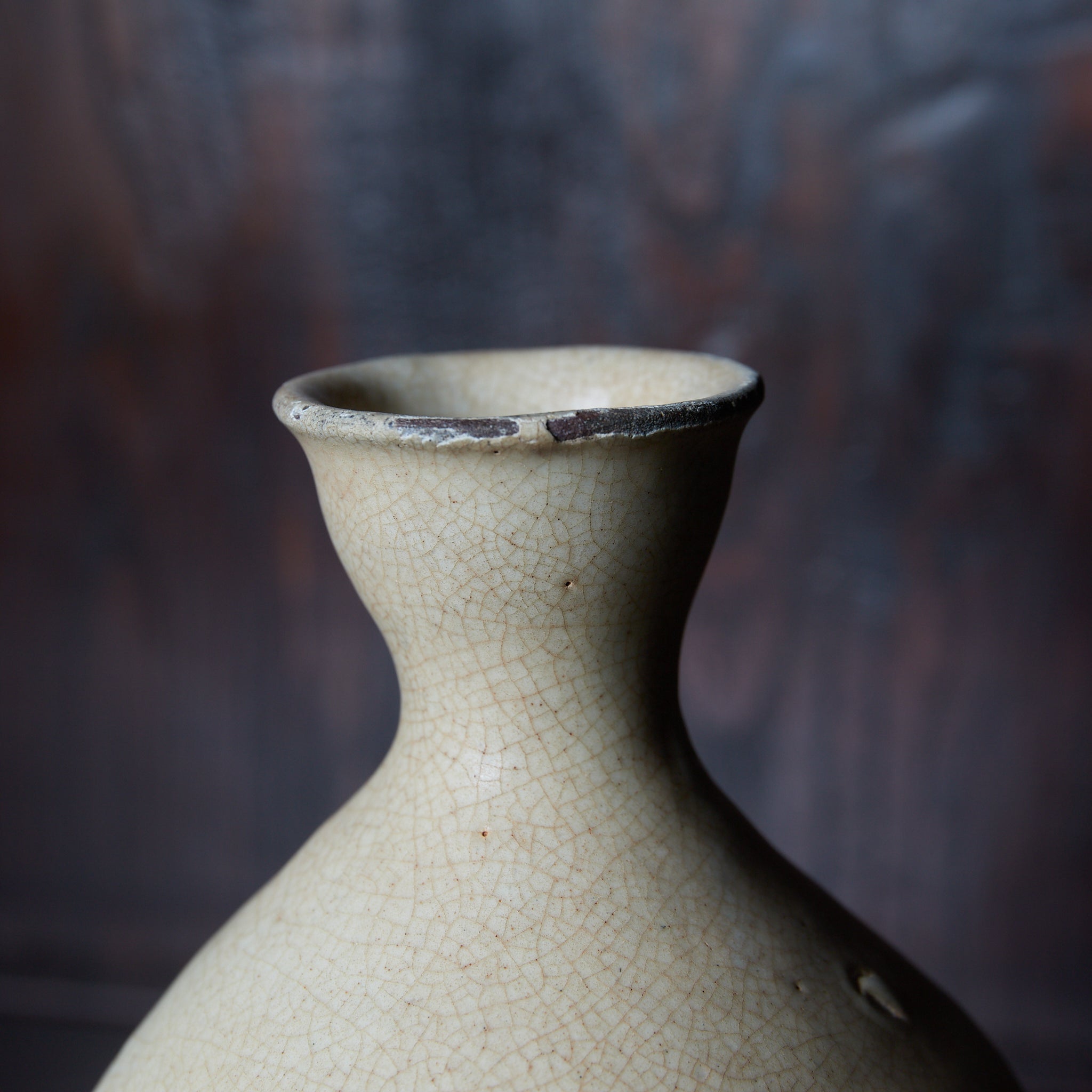 ENGOBIERTE FLASCHE / TOKKURI, Buncheong-Ware, Joseon-Dynastie（1392–1897 n. Chr.）