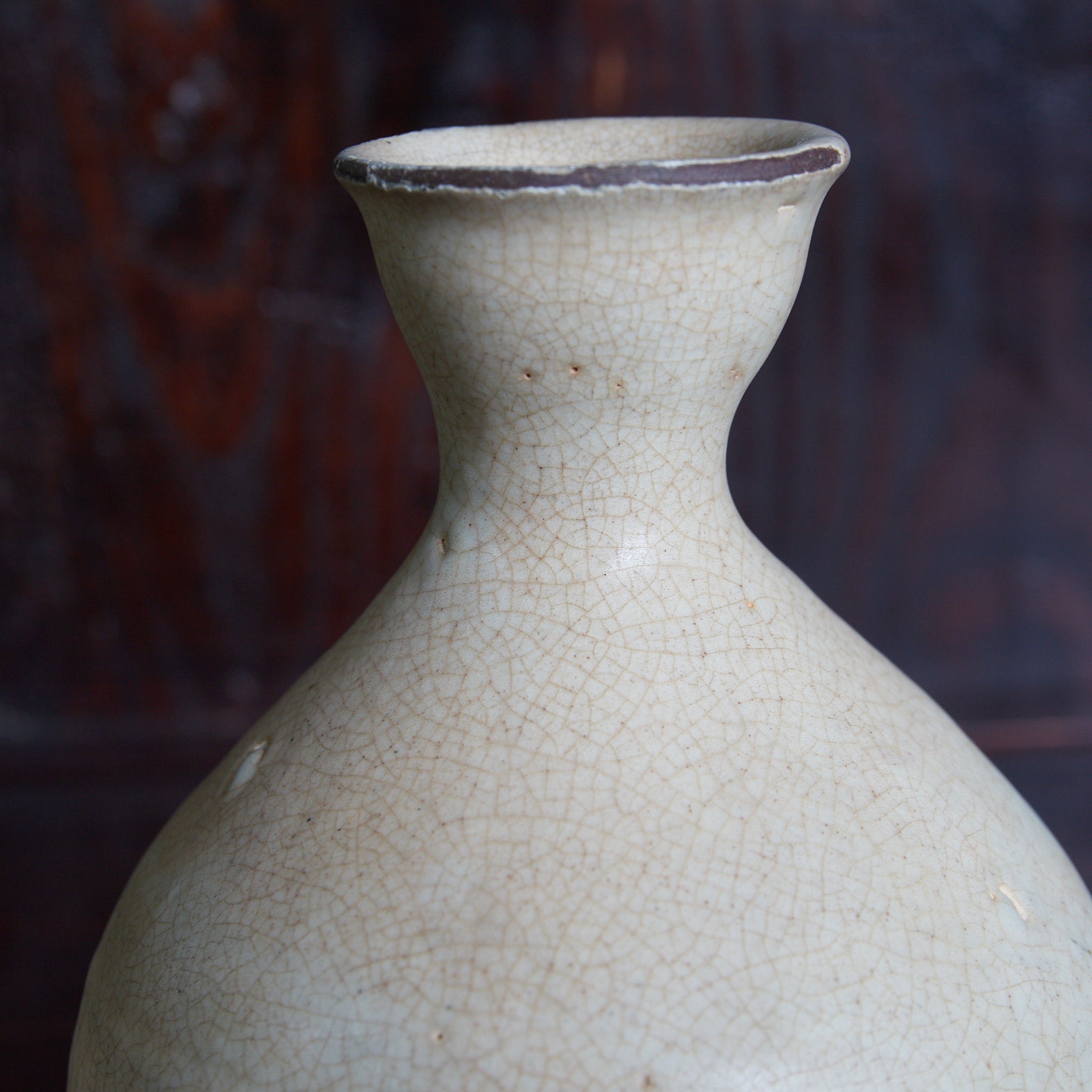 ENGOBIERTE FLASCHE / TOKKURI, Buncheong-Ware, Joseon-Dynastie（1392–1897 n. Chr.）