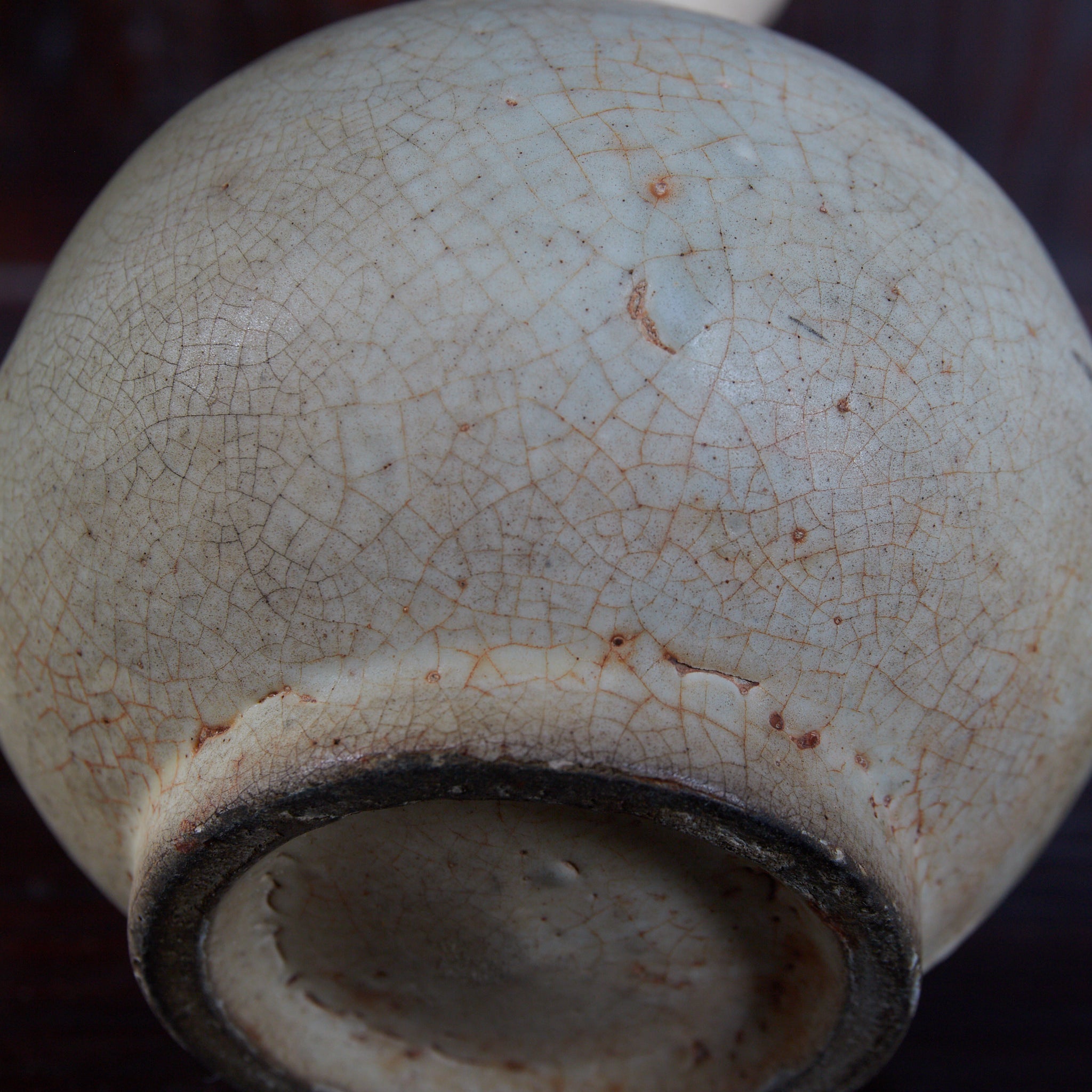 ENGOBIERTE FLASCHE / TOKKURI, Buncheong-Ware, Joseon-Dynastie（1392–1897 n. Chr.）