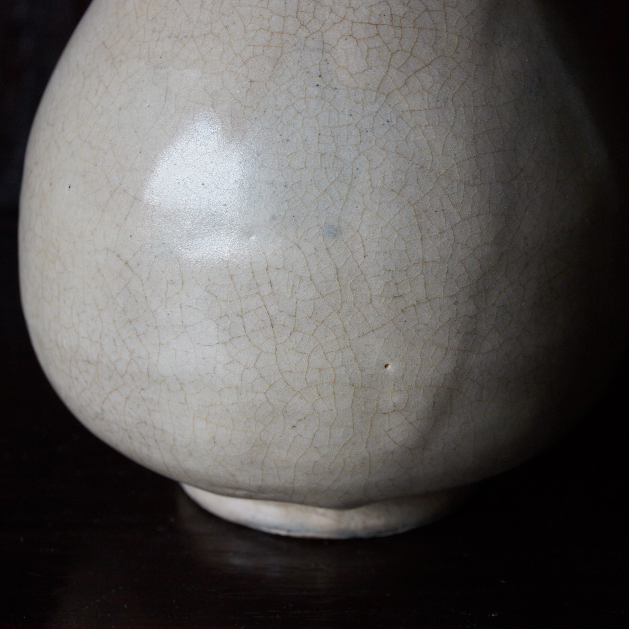 李朝 粉青粉引瓶 徳利（1392–1897CE） | 入蘆花（ロカニイル）