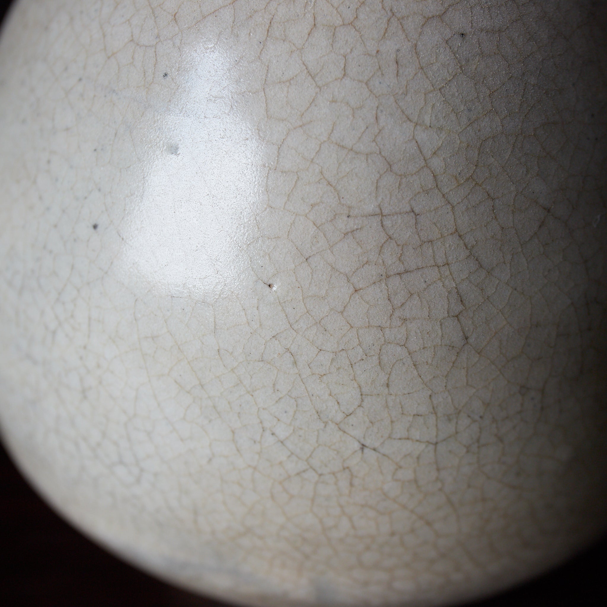 ENGOBIERTE FLASCHE / TOKKURI, Buncheong-Ware, Joseon-Dynastie（1392–1897 n. Chr.）