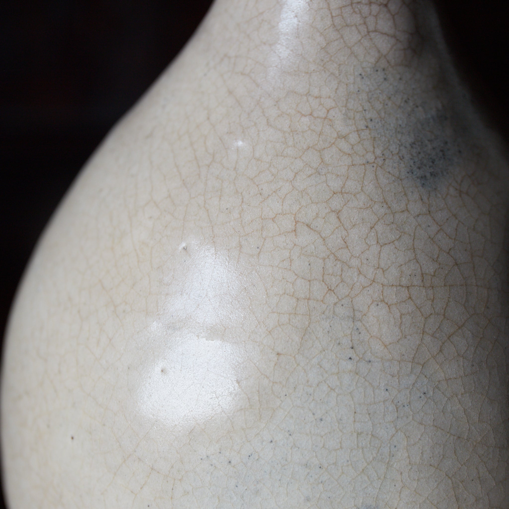 ENGOBIERTE FLASCHE / TOKKURI, Buncheong-Ware, Joseon-Dynastie（1392–1897 n. Chr.）