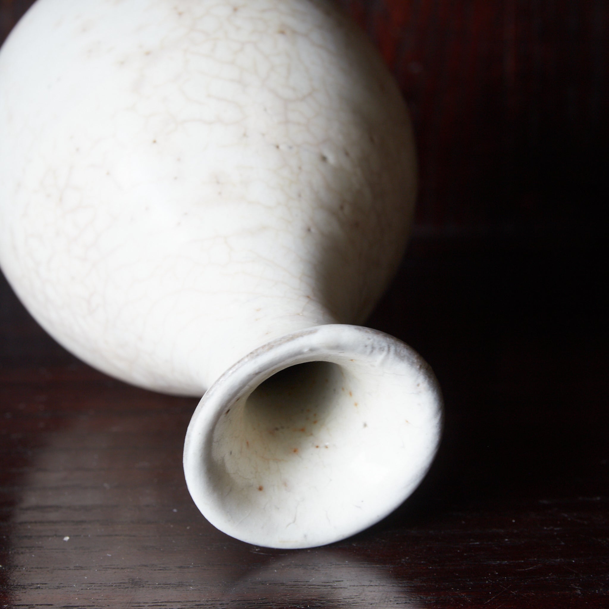 ENGOBIERTE FLASCHE / TOKKURI, Amamori, buncheong-ware, Joseon-Dynastie（1392–1897 n. Chr.）