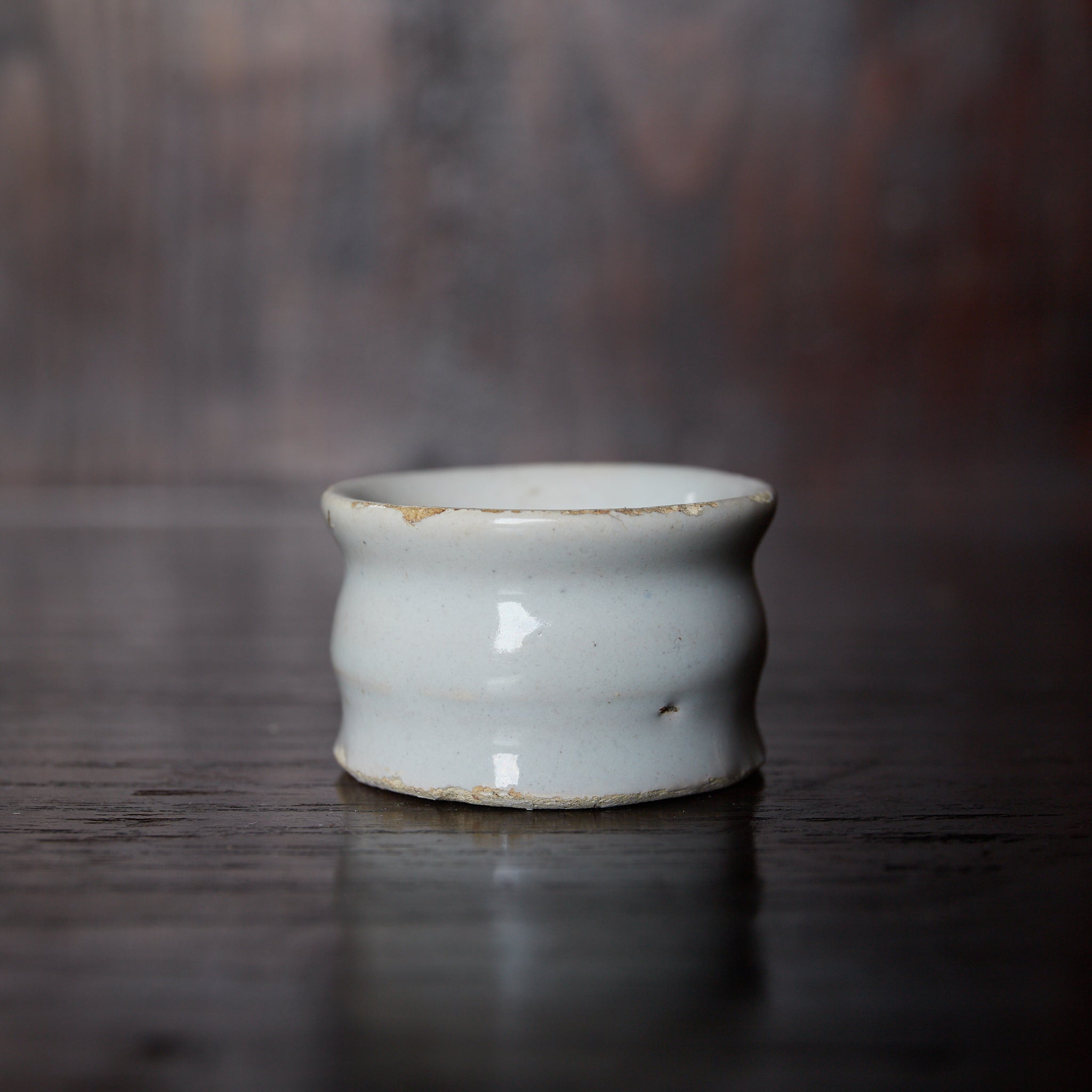 KLEINES GEFÄSS, Delfter Ware, weiß glasiert, Frühe Neuzeit（16.–19. Jahrhundert）