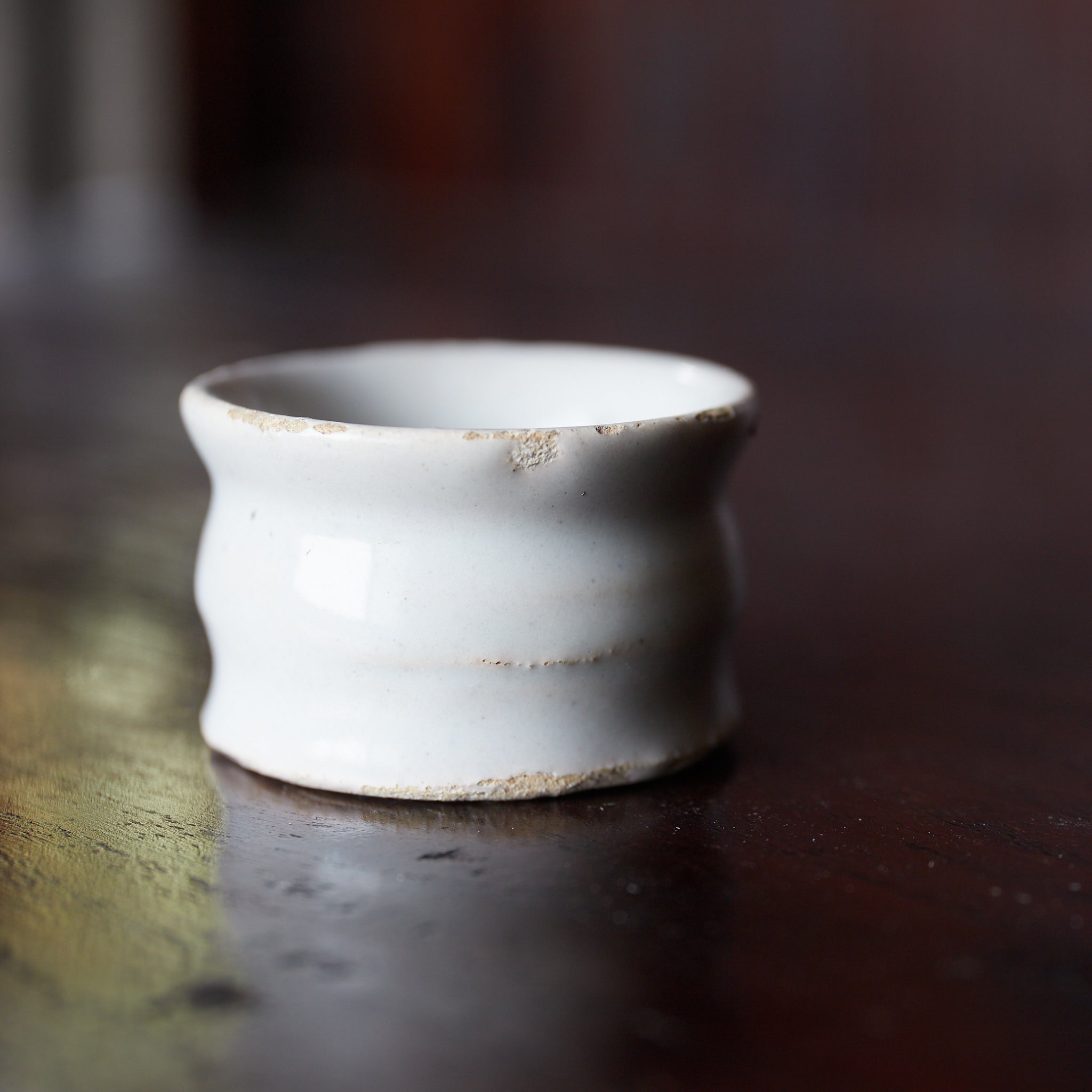 KLEINES GEFÄSS, Delfter Ware, weiß glasiert, Frühe Neuzeit（16.–19. Jahrhundert）