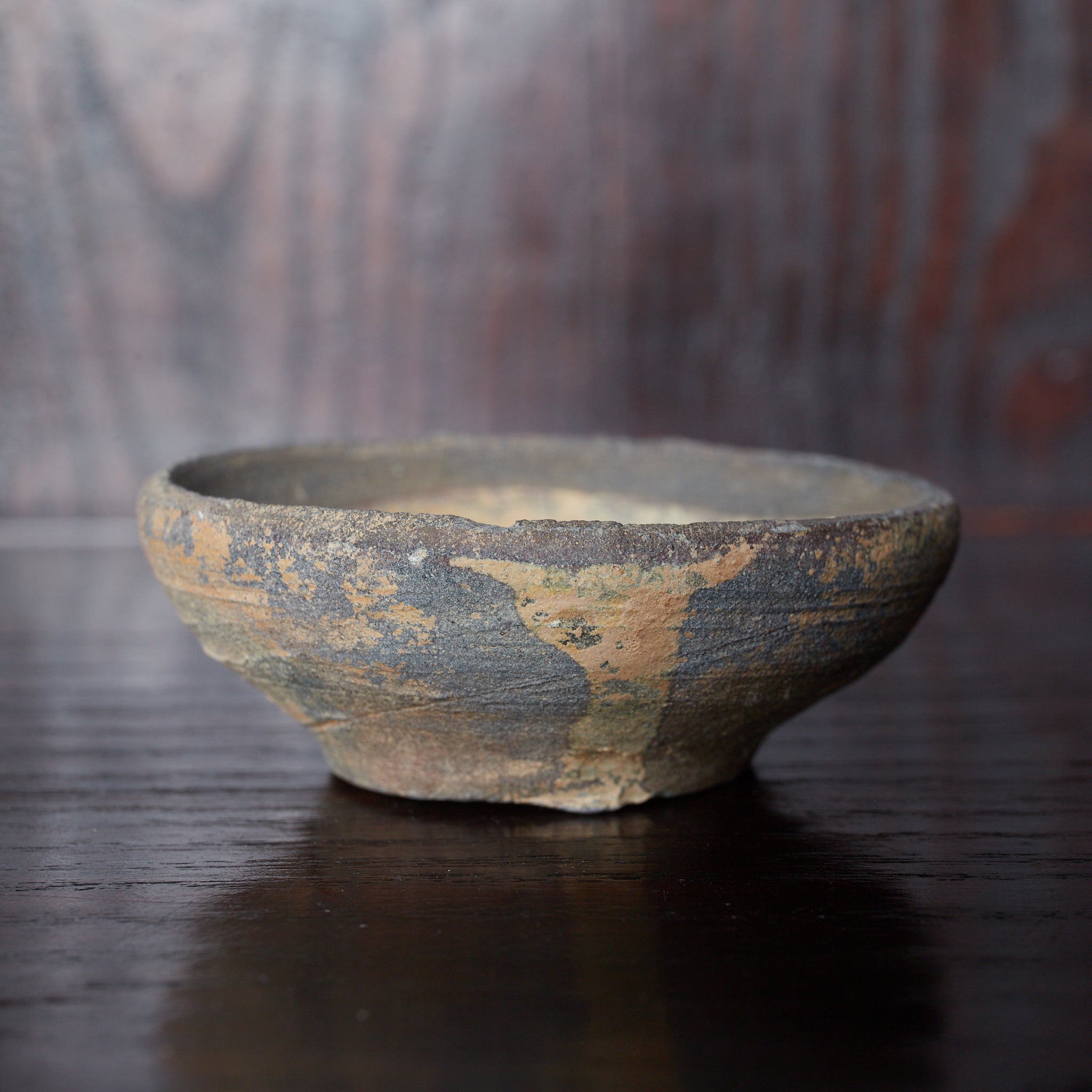 KLEINER BECHER, Braun glasiert, Mitate（sake-becher）, Khmer-Dynastie, Mittelalter（12.–16. Jahrhundert）