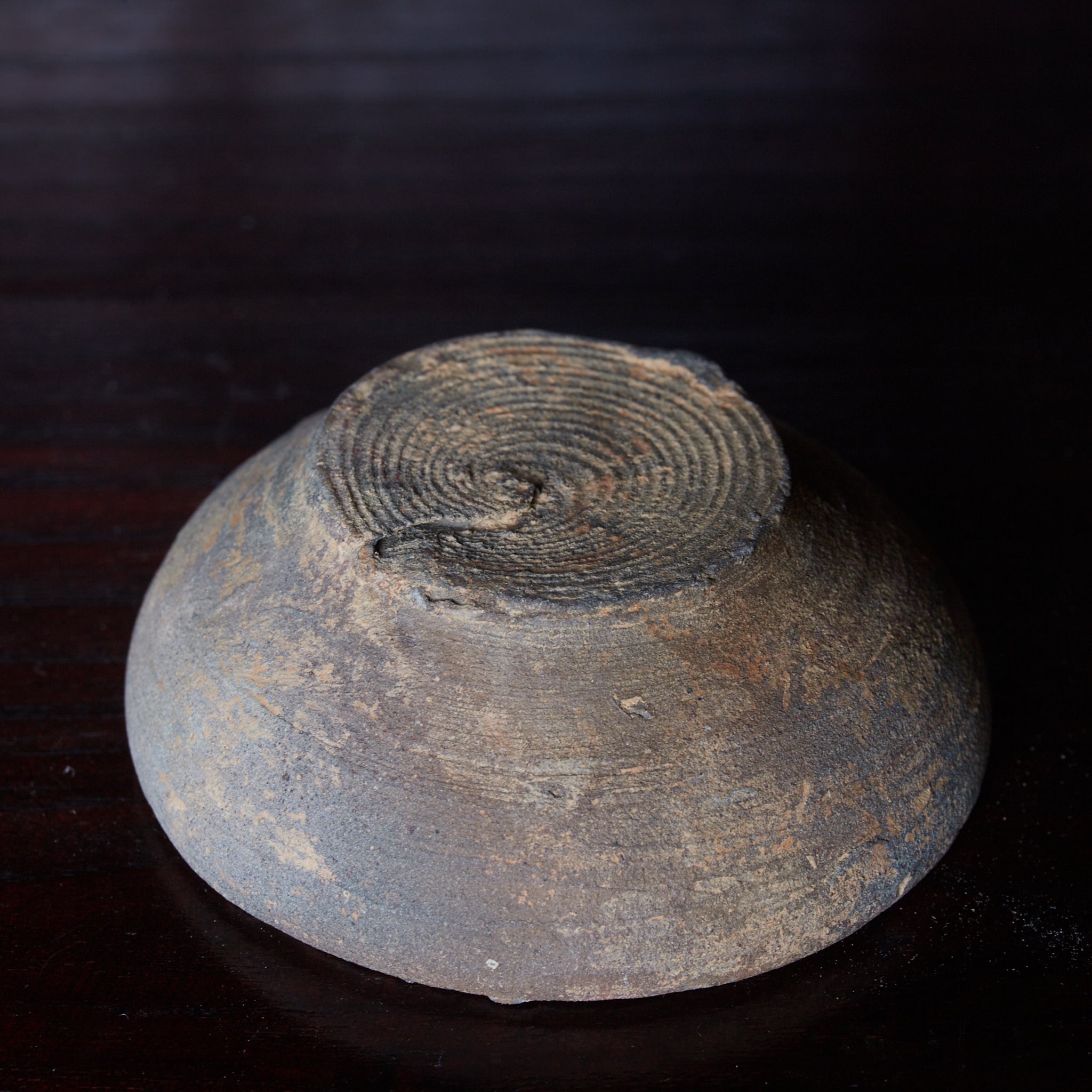KLEINER BECHER, Braun glasiert, Mitate（sake-becher）, Khmer-Dynastie, Mittelalter（12.–16. Jahrhundert）