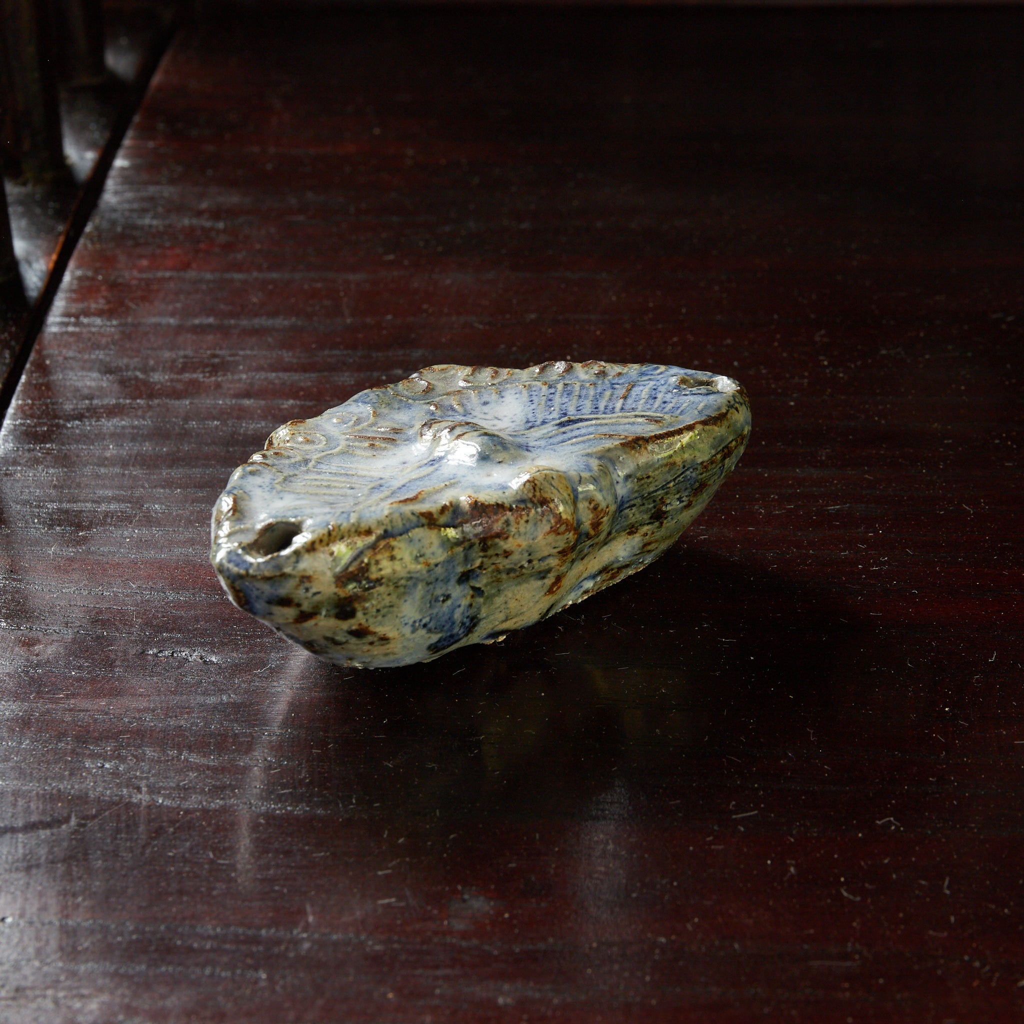 李朝 瑠璃釉蝶形水滴（1392–1897CE） | 入蘆花（ロカニイル）