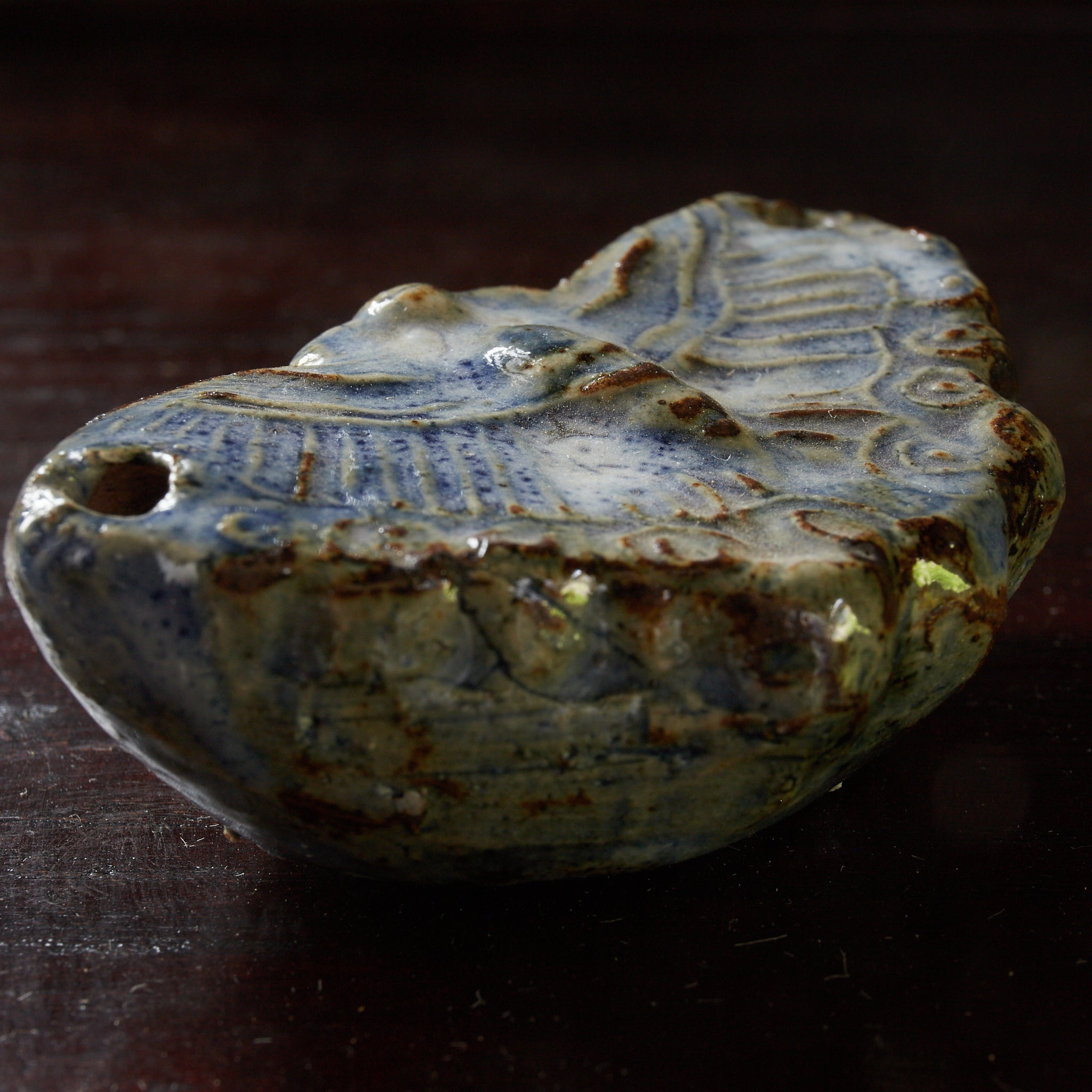 李朝 瑠璃釉蝶形水滴（1392–1897CE） | 入蘆花（ロカニイル）