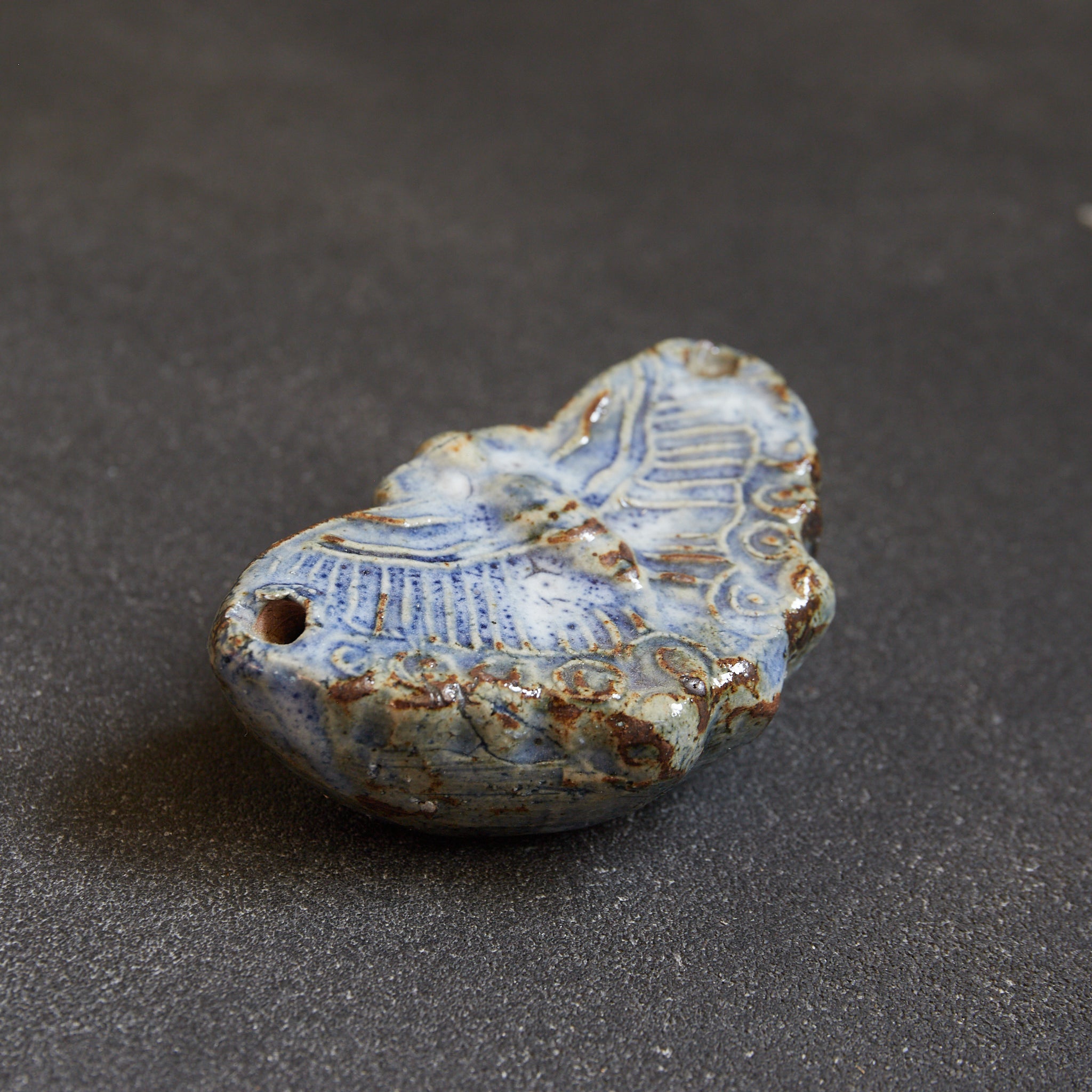 SCHMETTERLINGSFÖRMIG WASSERTROPFER, Lapislazuli-glasiert, Joseon-Dynastie（1392–1897 n. Chr.）
