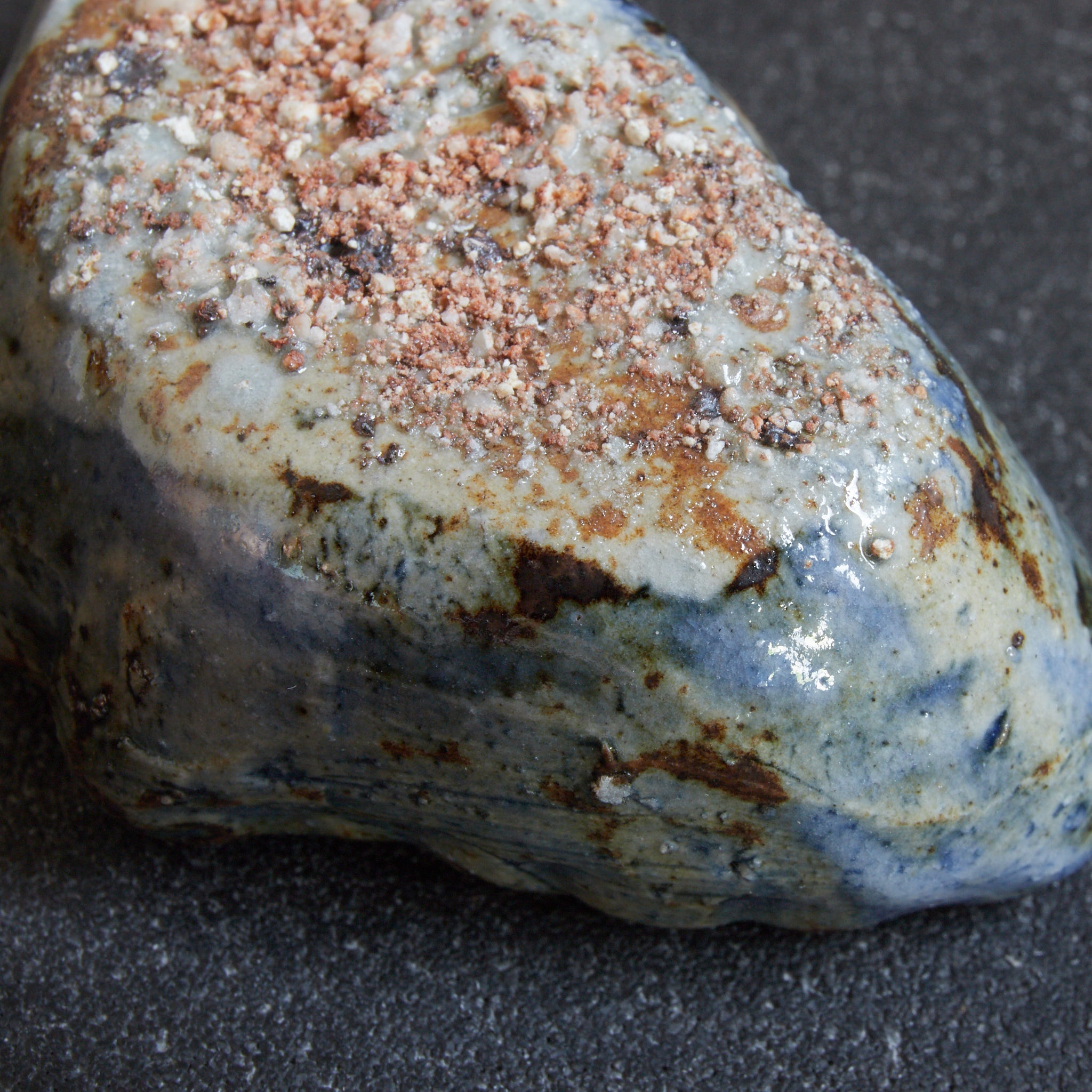 SCHMETTERLINGSFÖRMIG WASSERTROPFER, Lapislazuli-glasiert, Joseon-Dynastie（1392–1897 n. Chr.）