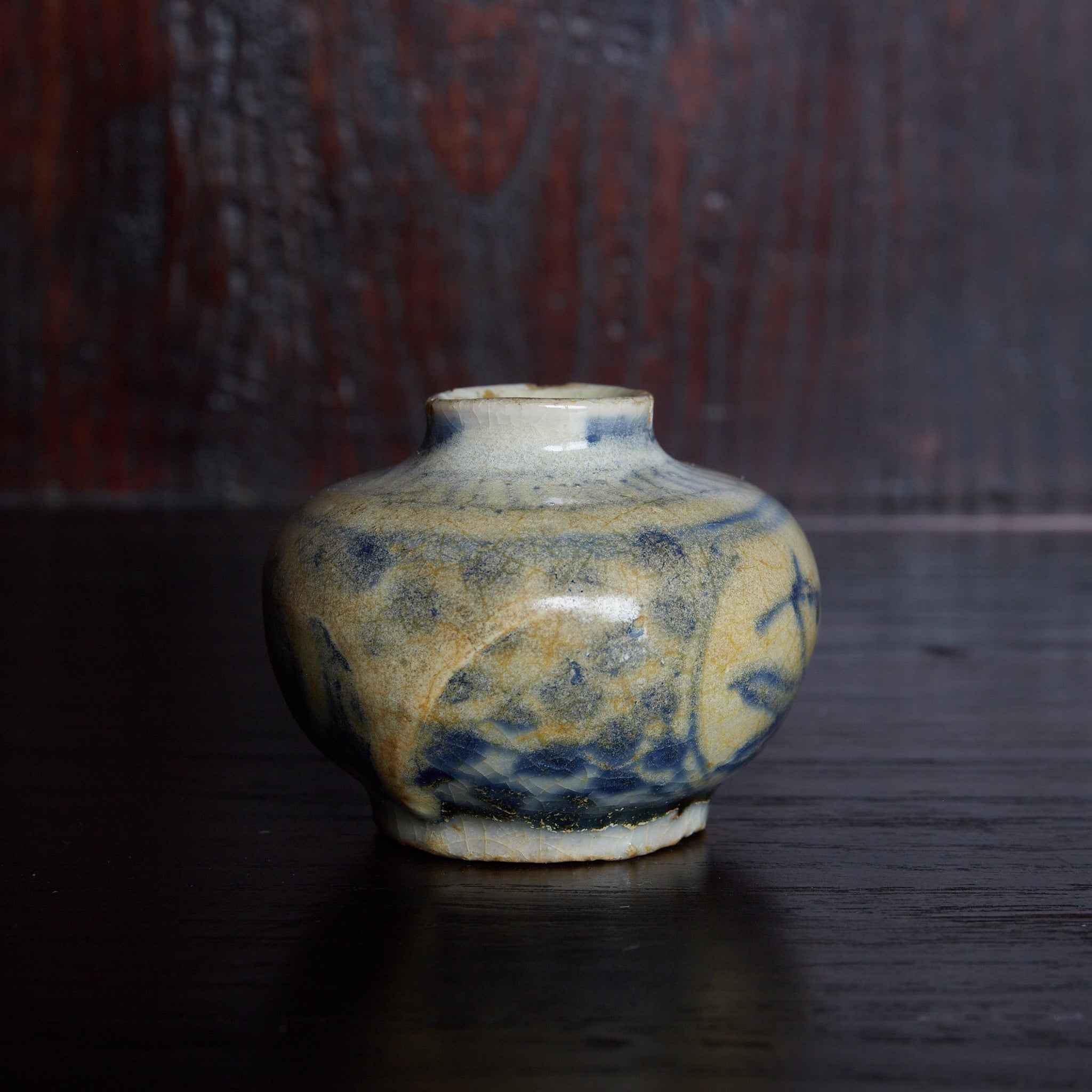 明代 古染付 魚文小壺 木箱付（1368–1644CE） | 入蘆花（ロカニイル）