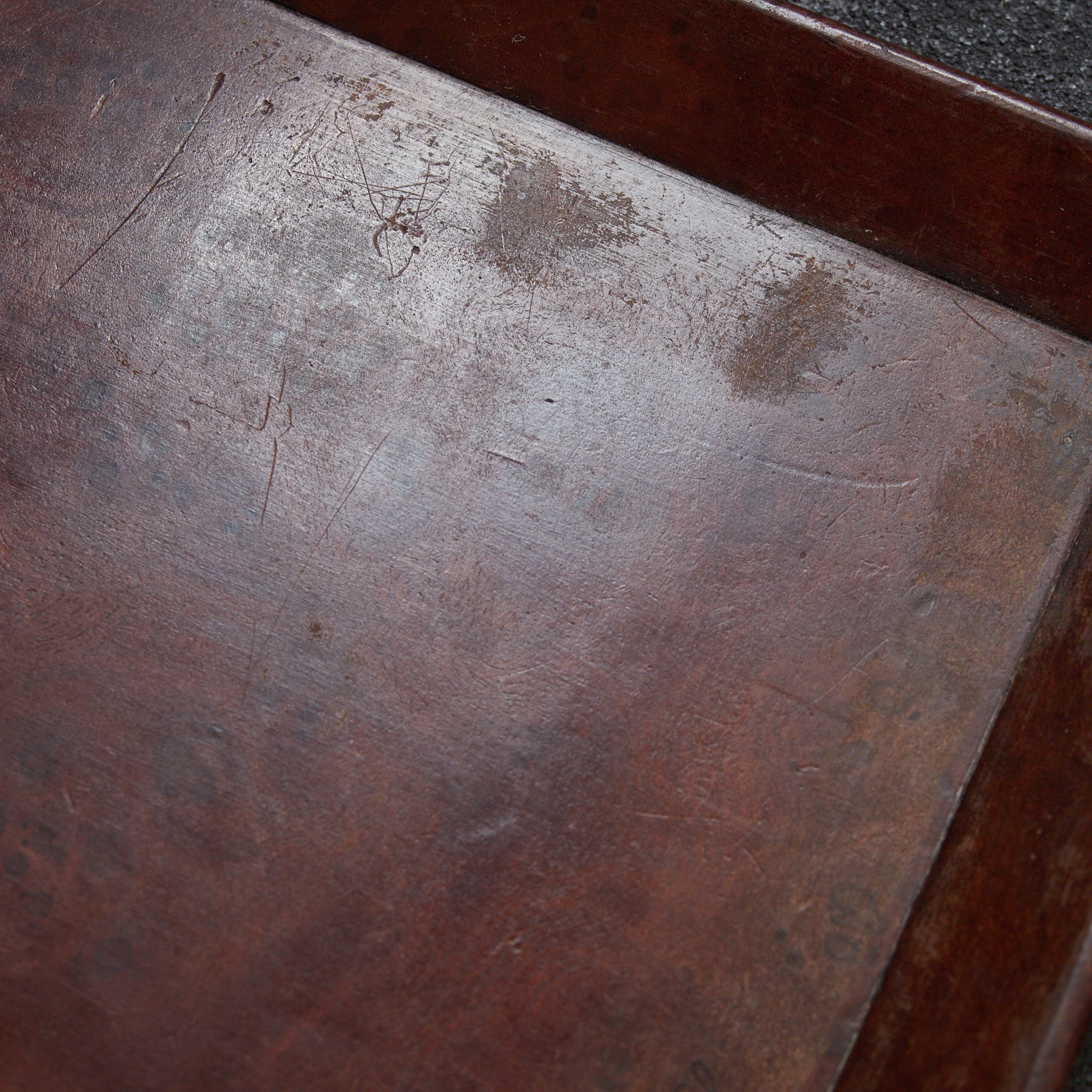 BANDEJA DE TÉ RECTANGULAR DE MADERA DE KARAKI CON VETA NUDOSA
