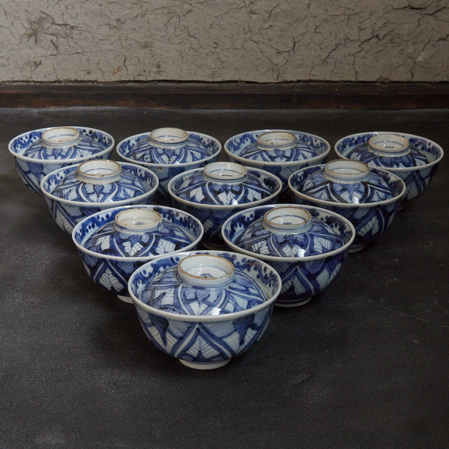 江戸時代 古伊万里 染付葉繋文蓋茶碗 10客揃（1603–1867CE）