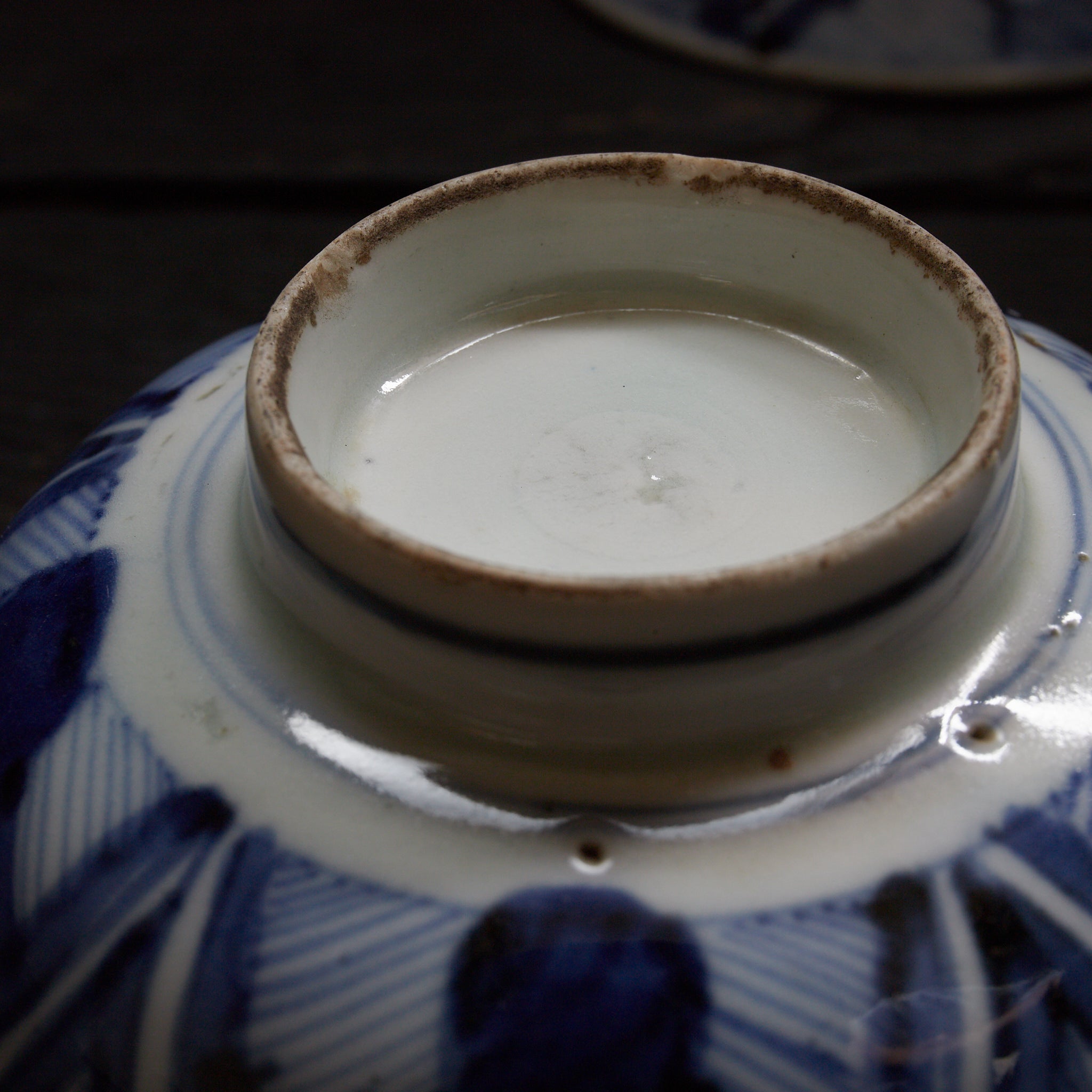 LIDDED TEA BOWL, Ko-Imari, with underglaze blue connected leaf design, set of 10, Edo Period（1603–1867CE）