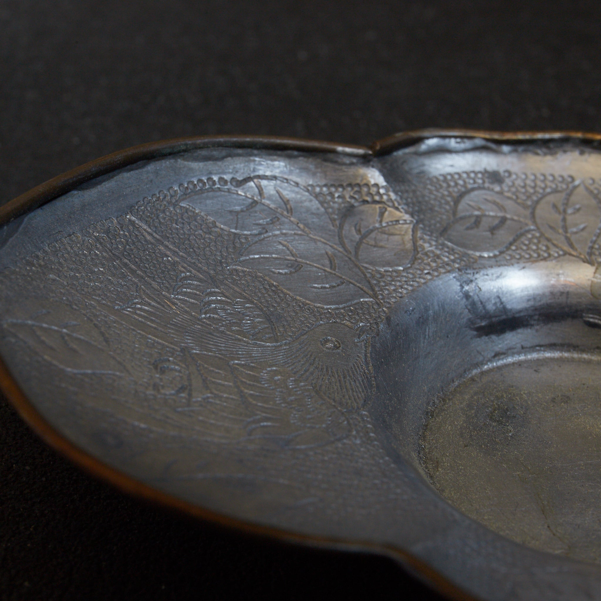 OLD LOBED-FLOWER-SHAPED TIN TEA SAUCER, marked Qianlong nian zhi, copper-covered, With box, set of 5, Qing Dynasty（1616–1911CE）