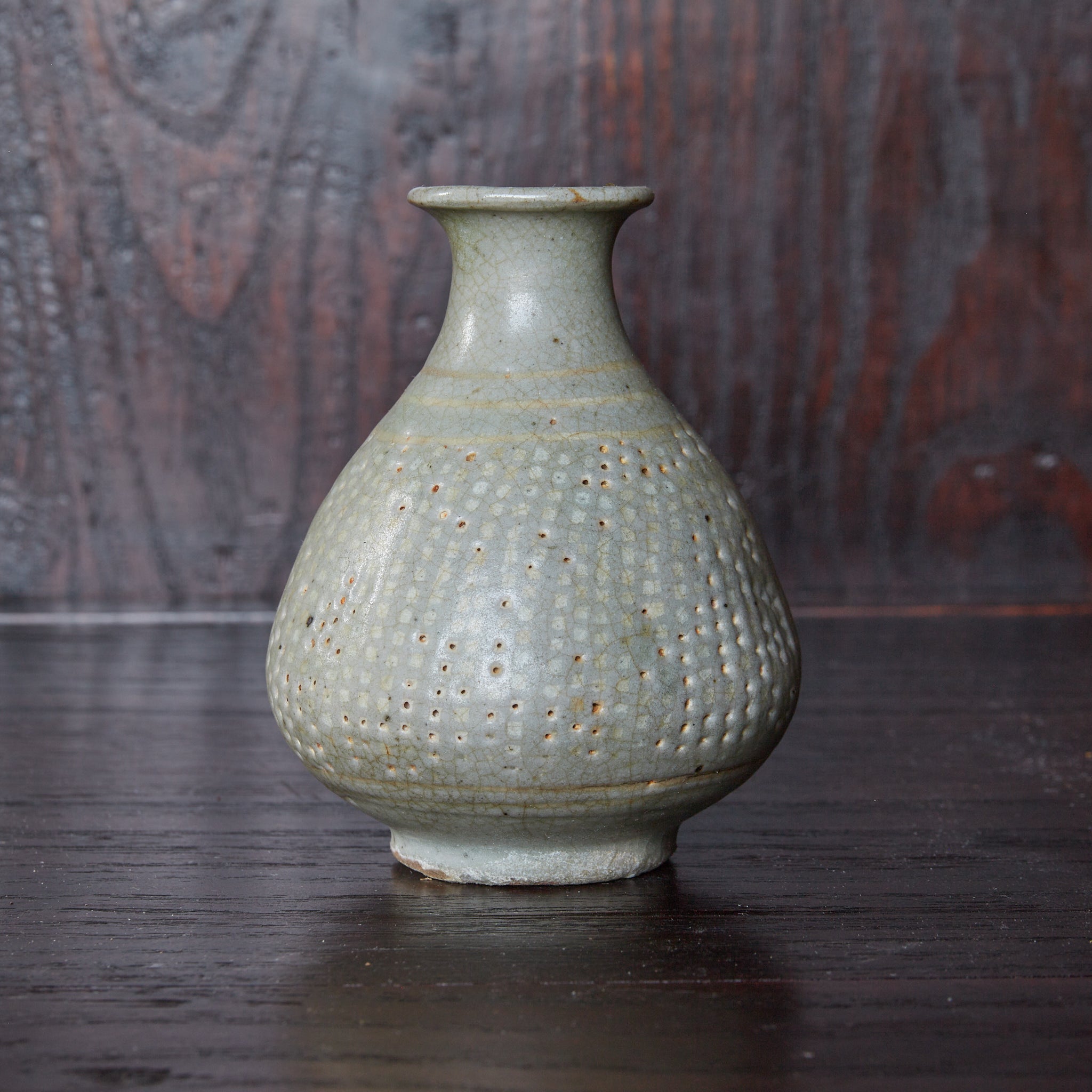 李朝 粉青白象嵌瓶 徳利（1392–1897CE） | 入蘆花（ロカニイル）