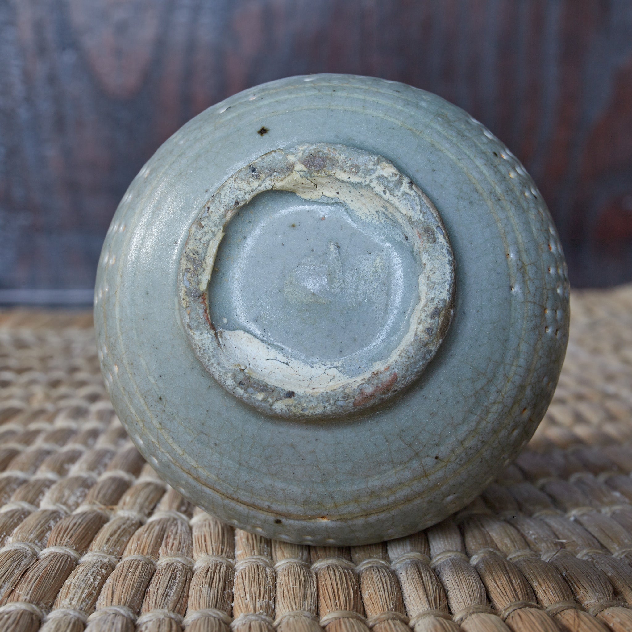 李朝 粉青白象嵌瓶 徳利（1392–1897CE） | 入蘆花（ロカニイル）